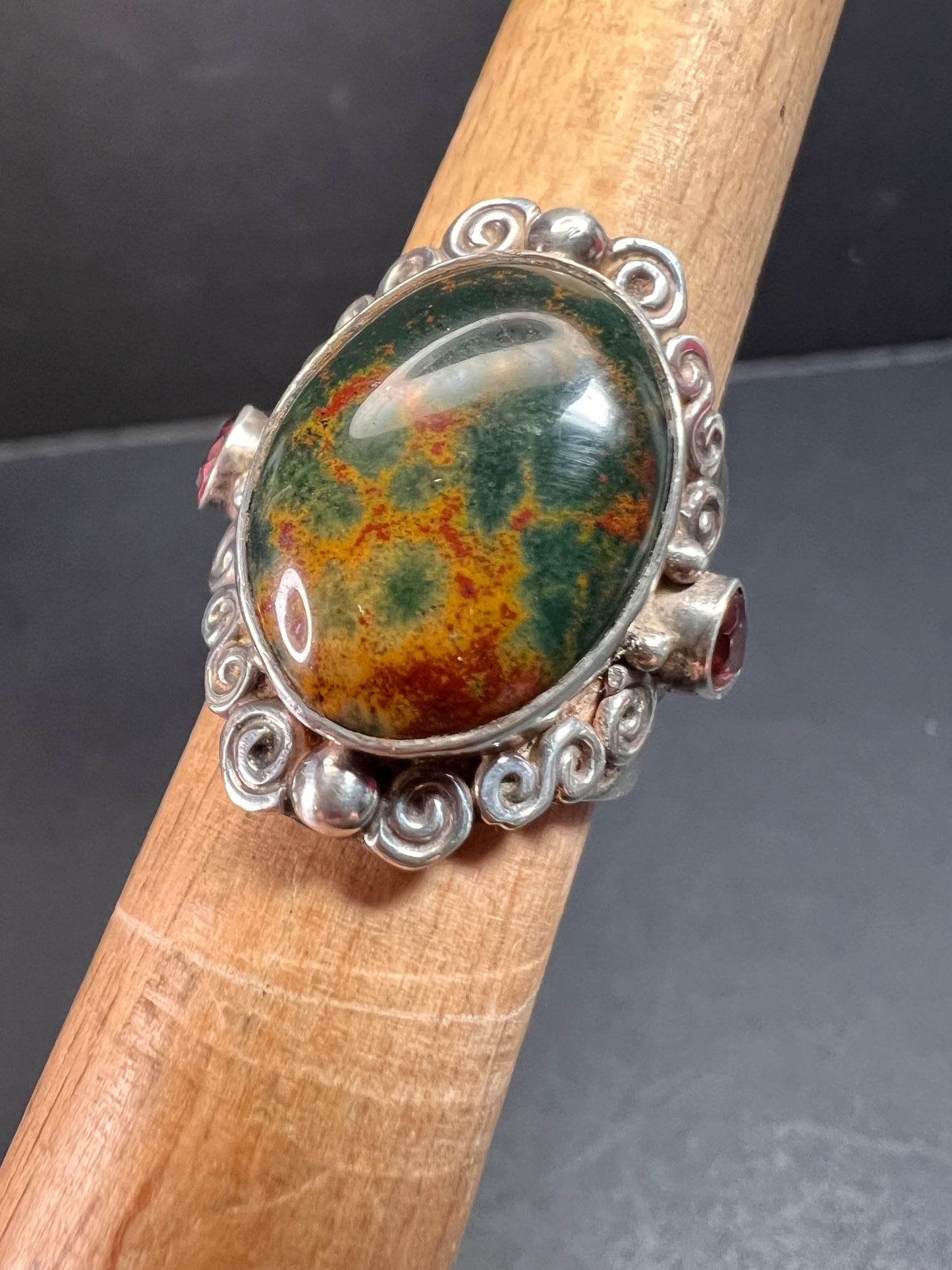 Sajen bloodstone and garnet sterling silver ring size 6
