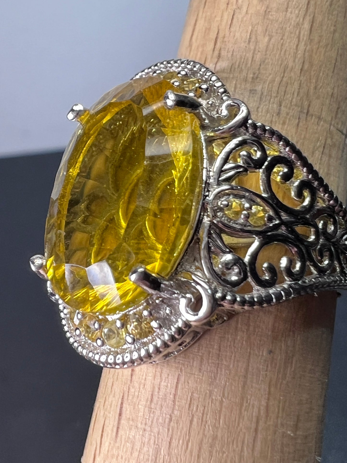 Big yellow topaz sterling silver ring size 9