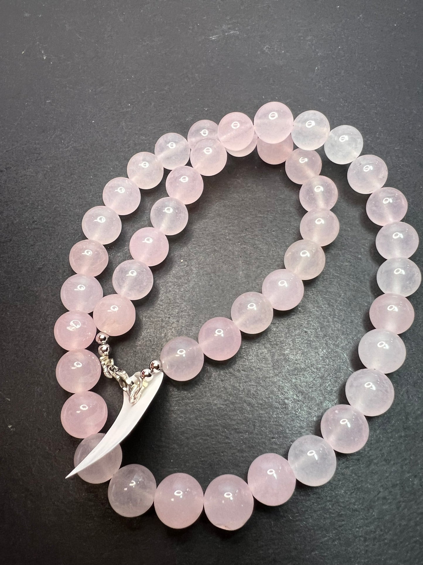 Rose quartz beaded 18 inch necklace with sterling silver clasp *NEW*