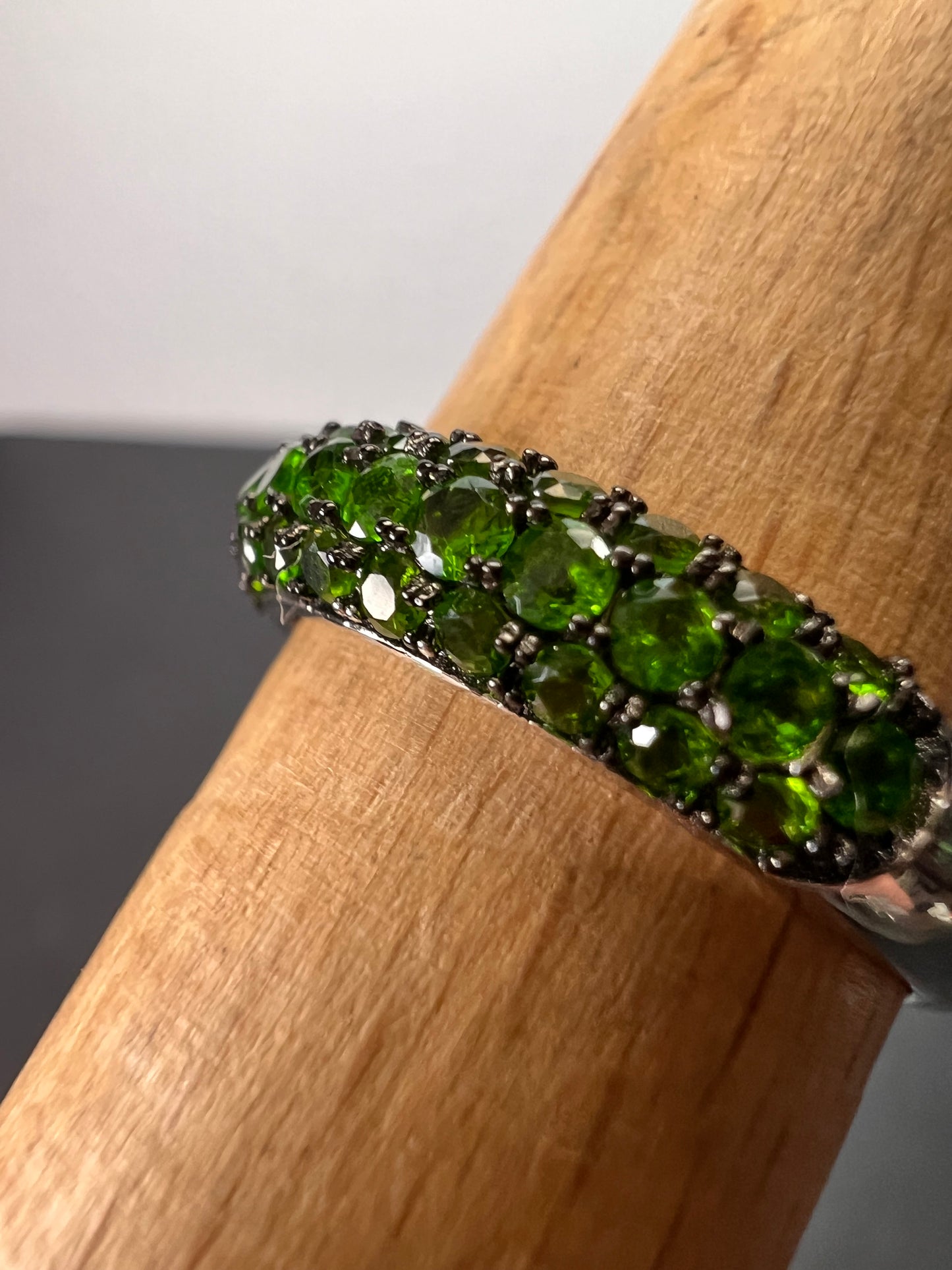 Green Chrome Diopside Rhodium Over Sterling Silver Ring 1.18ctw size 9