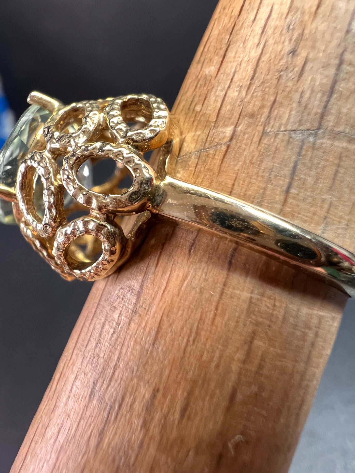 Vintage 10K Yellow Gold Prasiolite (Green Amethyst) Filigree Statement Ring Size 7