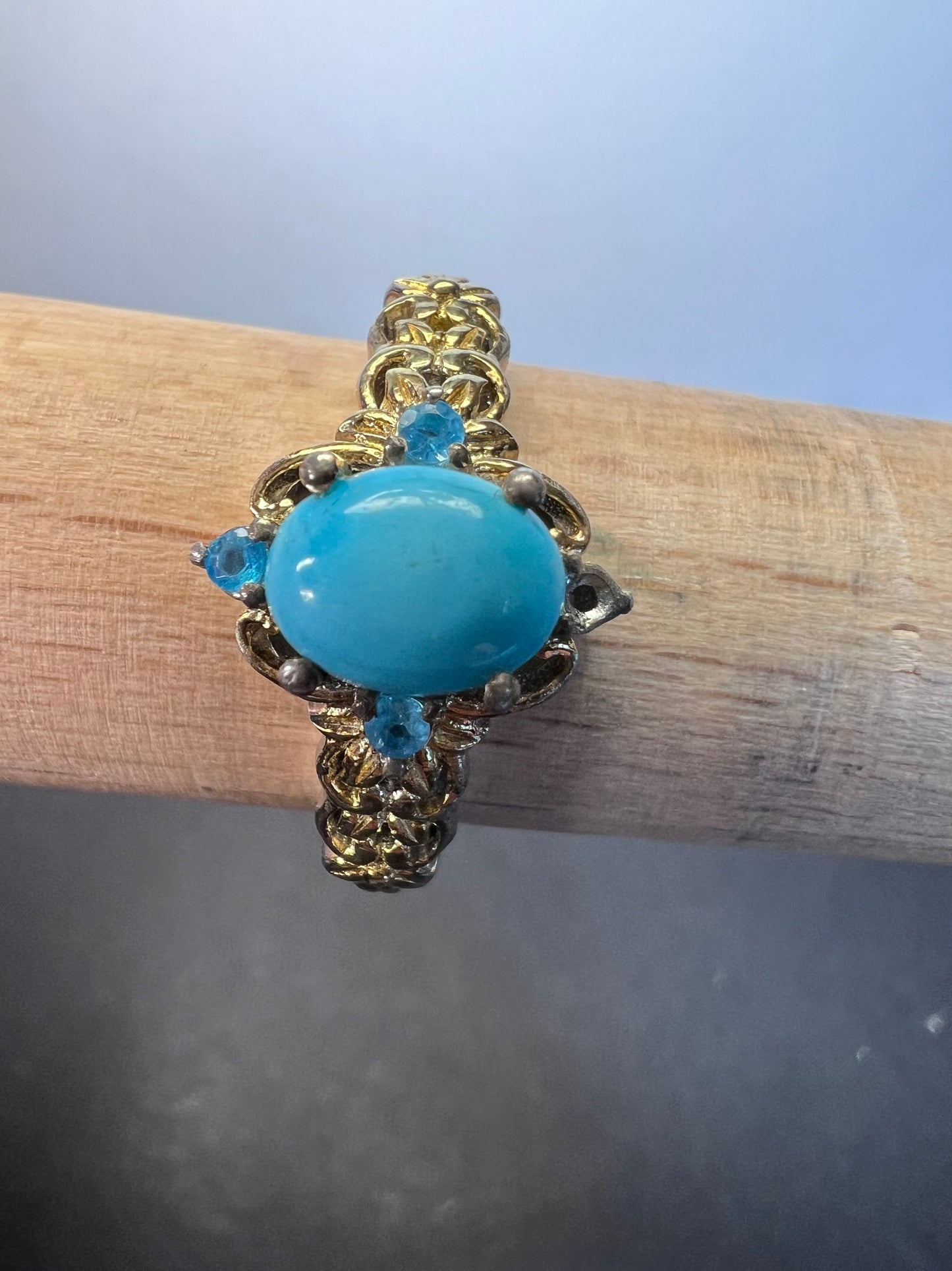 Vintage style turquoise and neon apatite two toned ring size 9