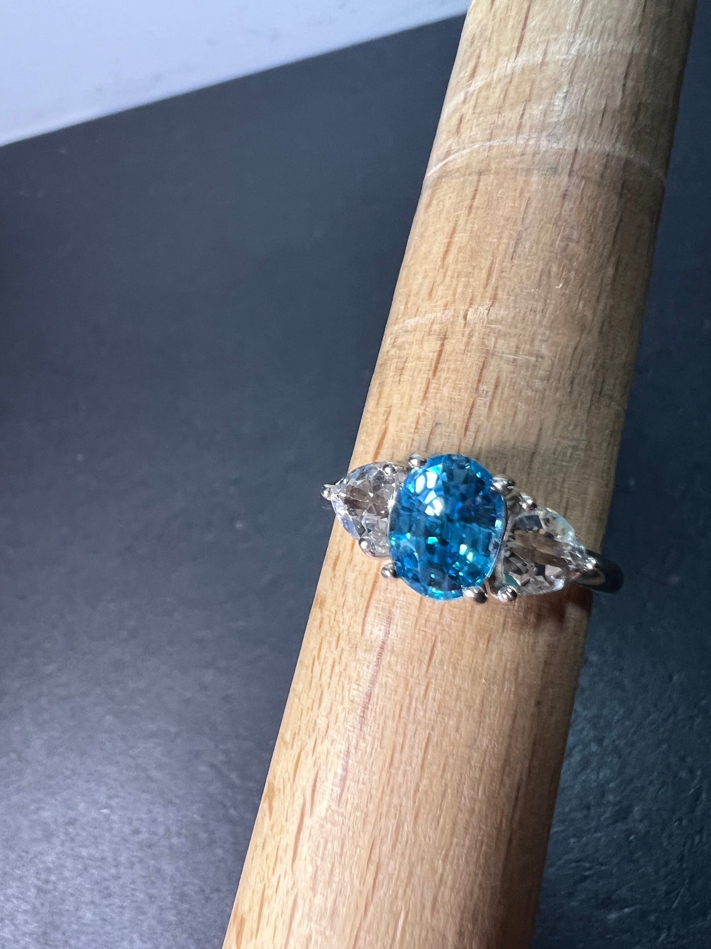 Blue and white topaz sterling silver ring size 9