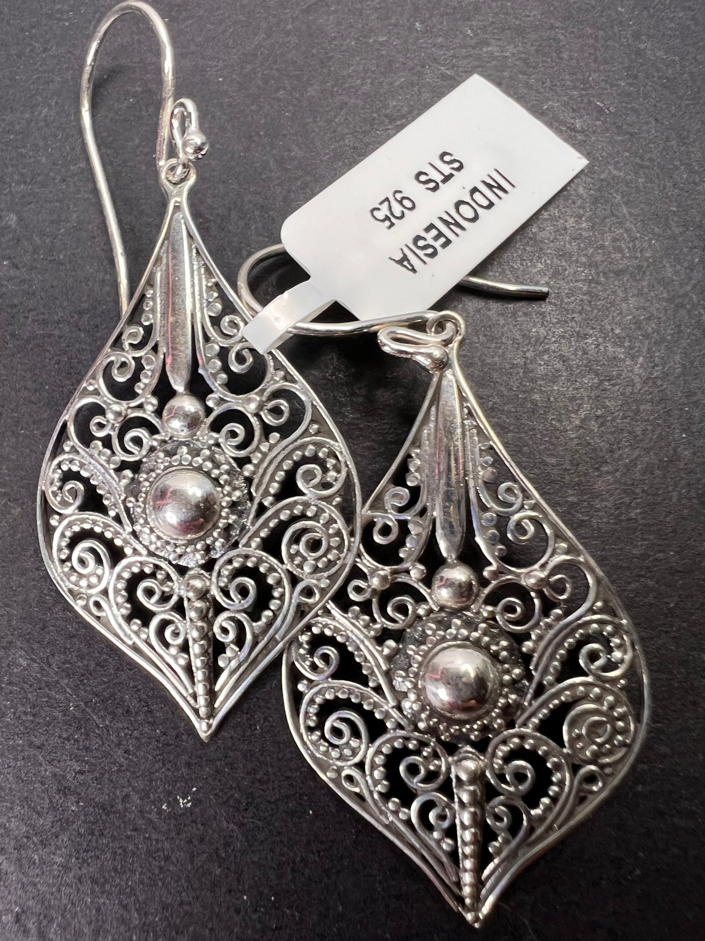 Bali sterling silver ornate dangle earrings