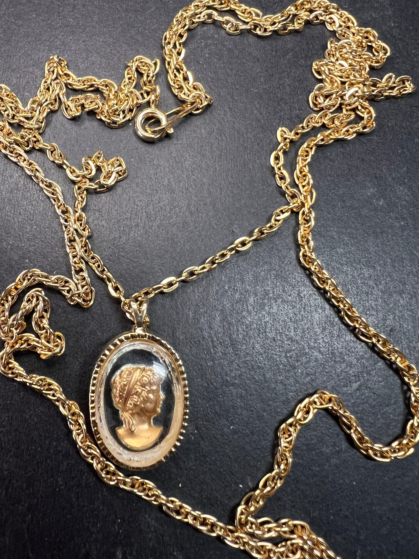 Vintage Gold Tone Roman Cameo Pendant Necklace 24 Inch Chain