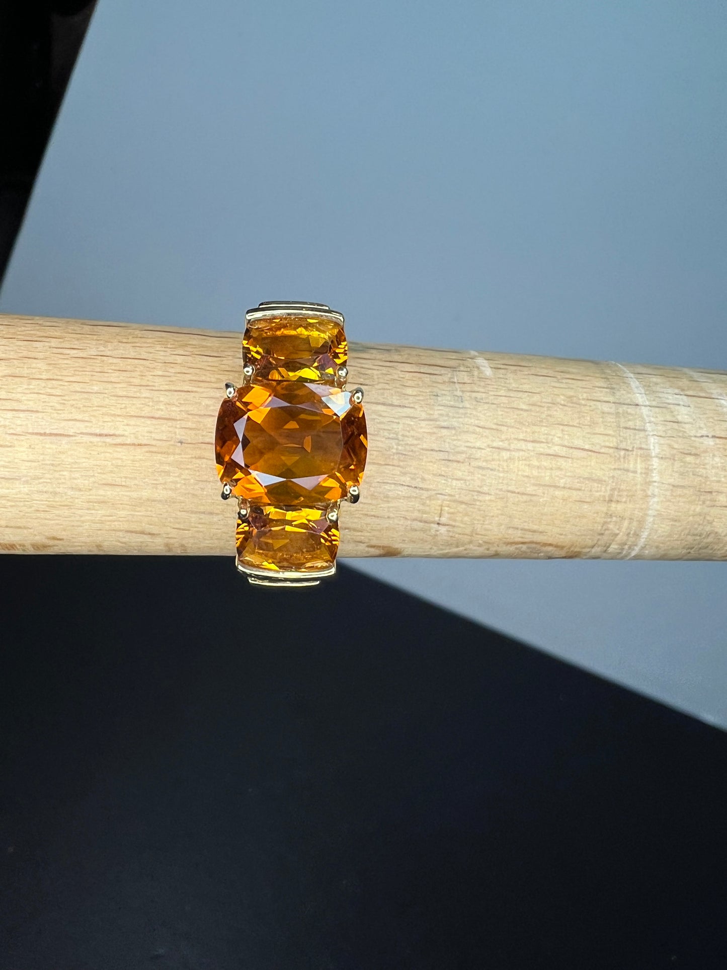 10k gold Mandarin citrine 3 stone Samuel Aaron ring size 9