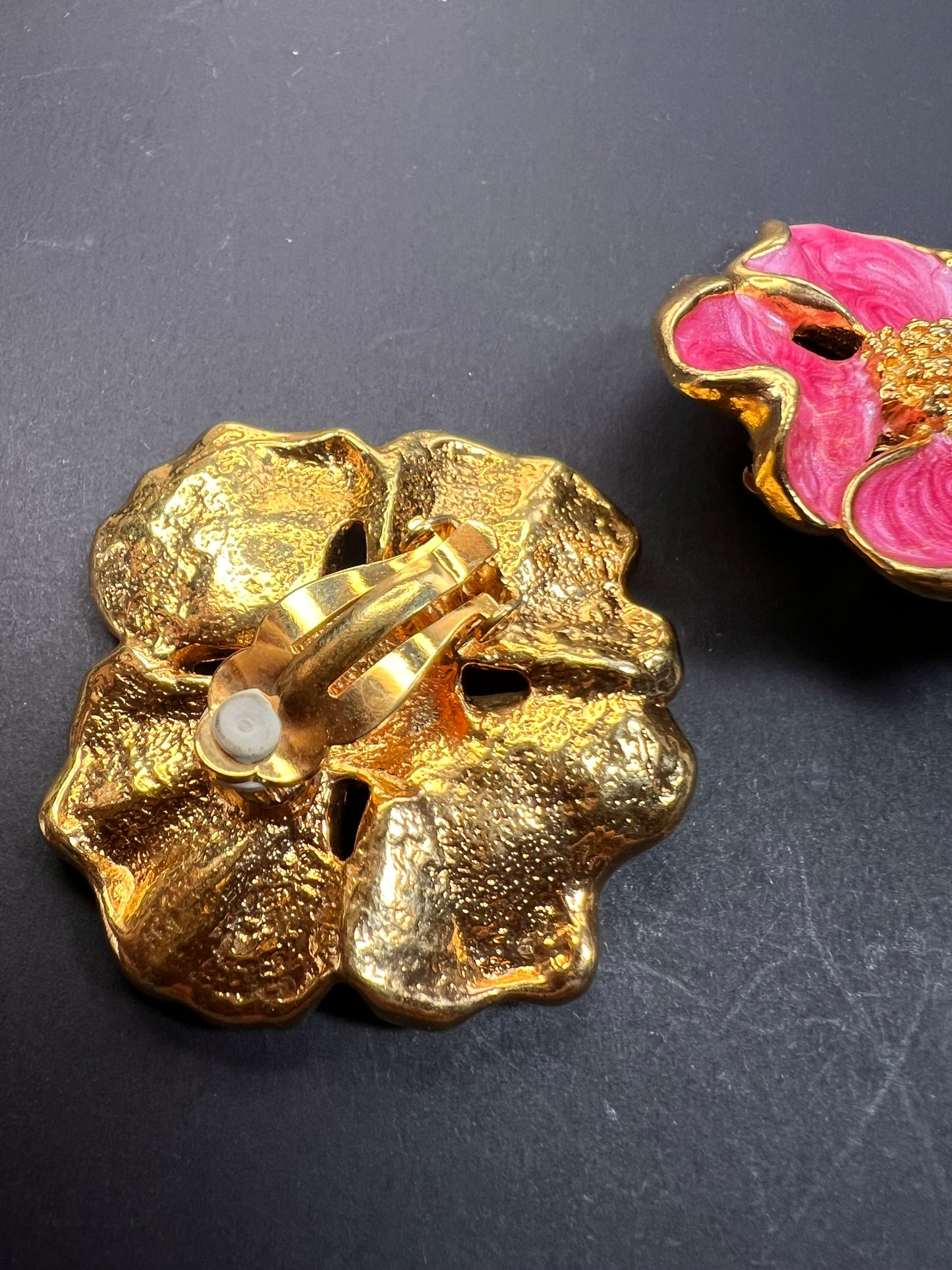 Vintage Avon Pink Dogwood Clip On Earrings Gold Tone Enamel Floral