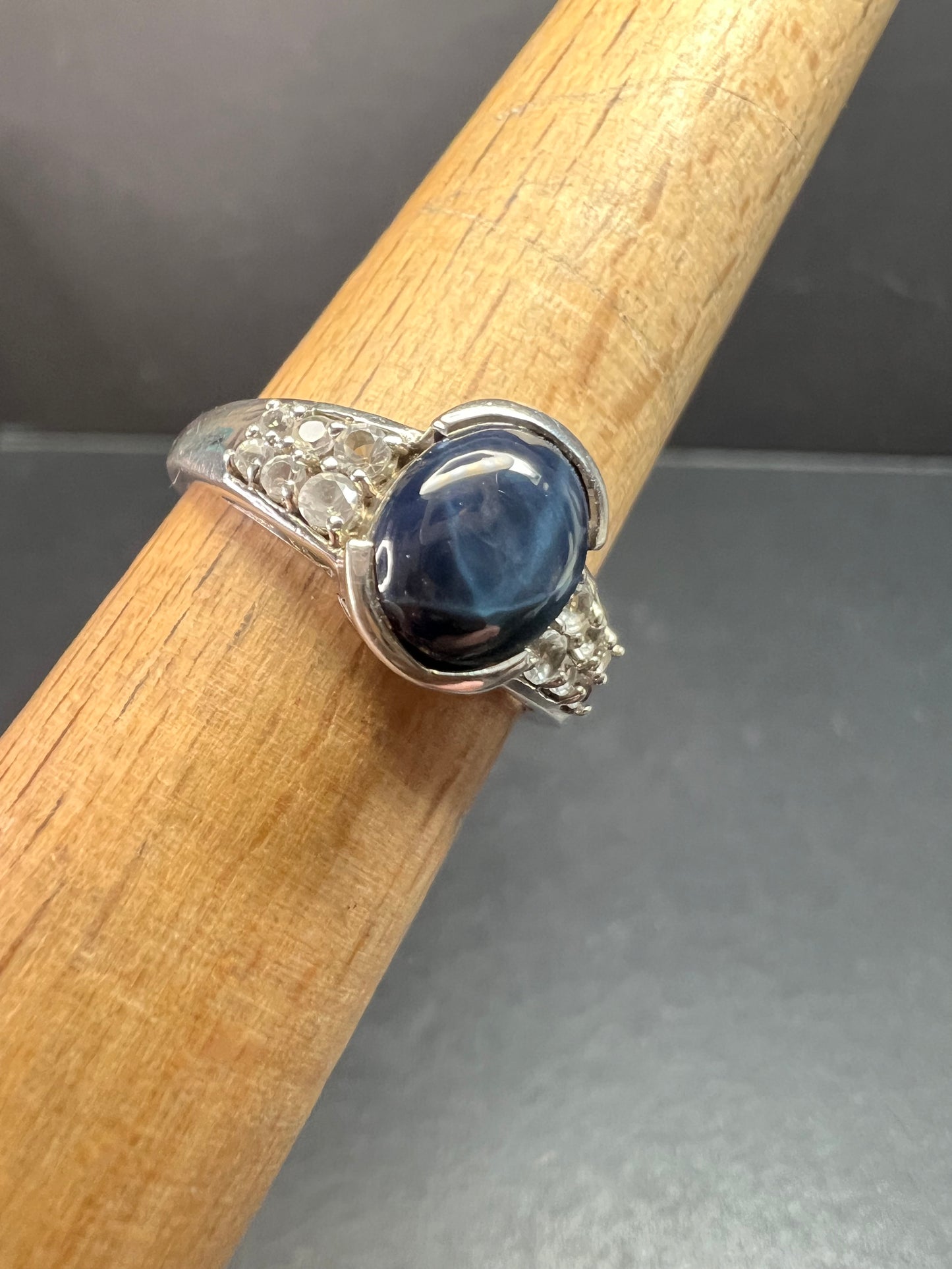 Vintage Star Sapphire & White Topaz Sterling Silver Ring 8