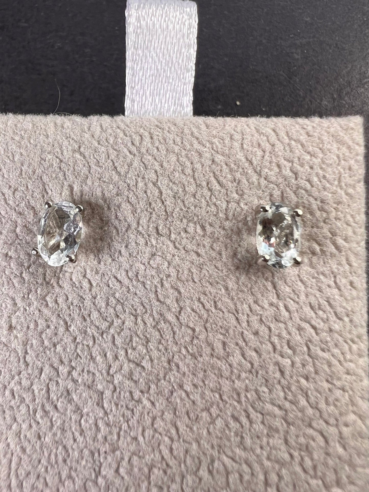 Goshenite solitaire stud earrings in platinum over sterling silver *NEW*