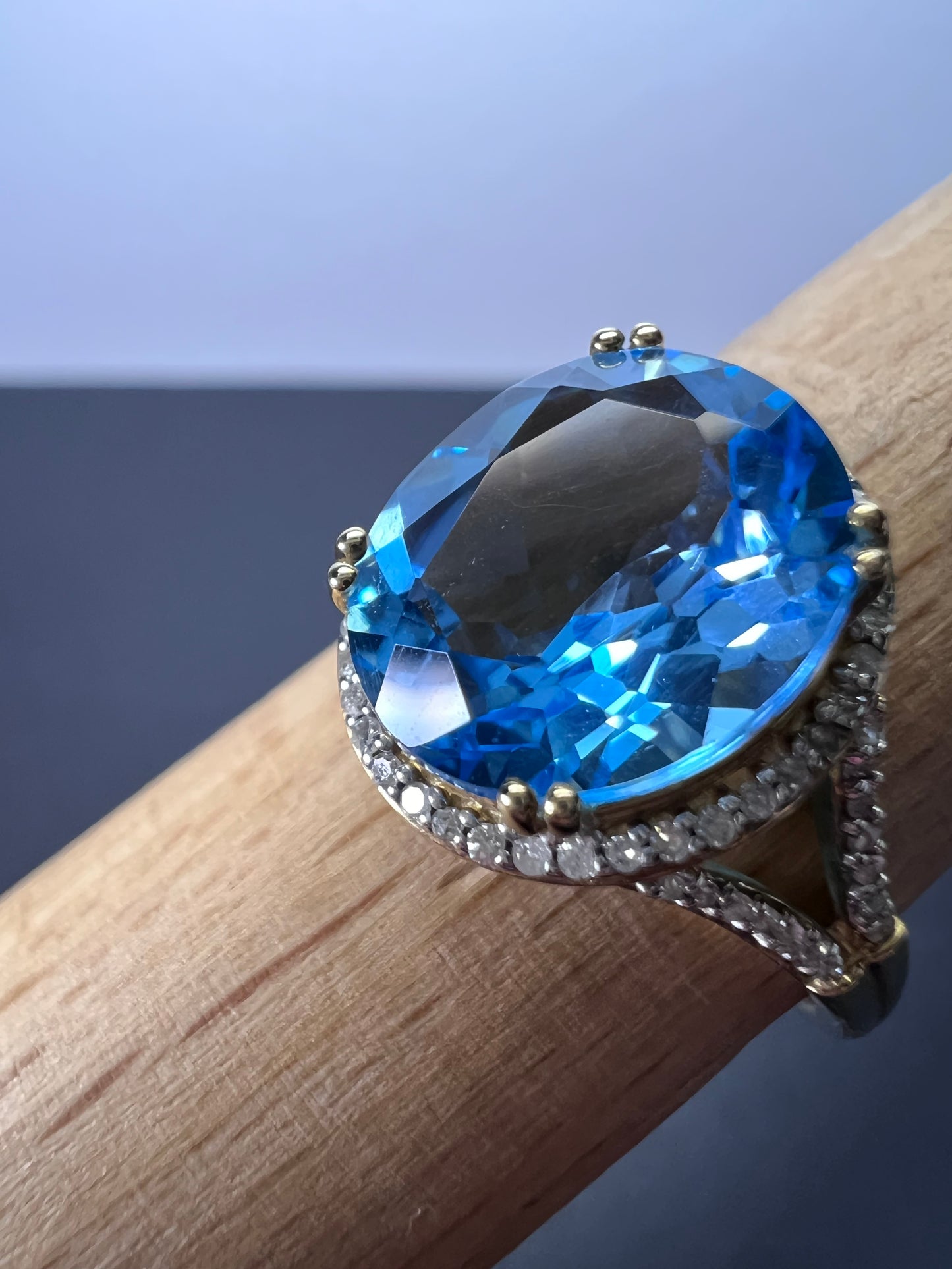 Swiss blue topaz and diamond 10k gold halo ring size 9