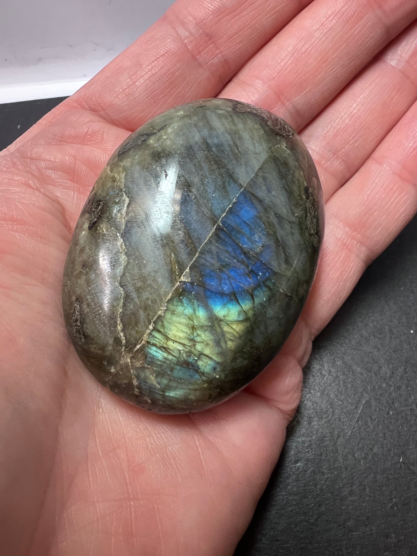 Labradorite palm stone