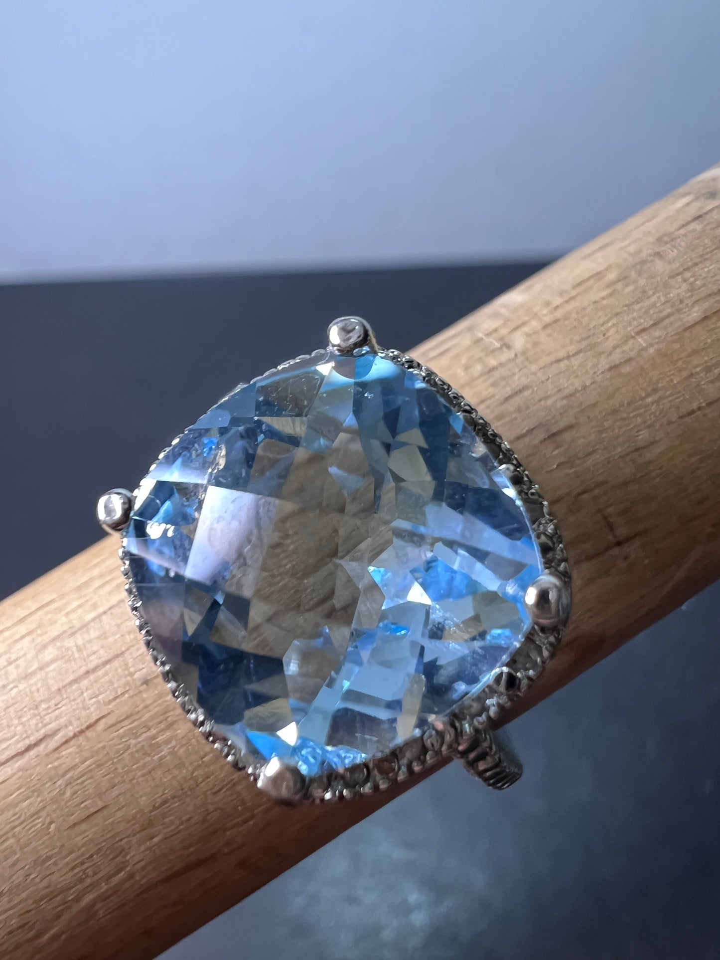 Victoria Townsend Blue Topaz & Rose Cut Diamonds 925 Sterling Silver halo Ring Size 9