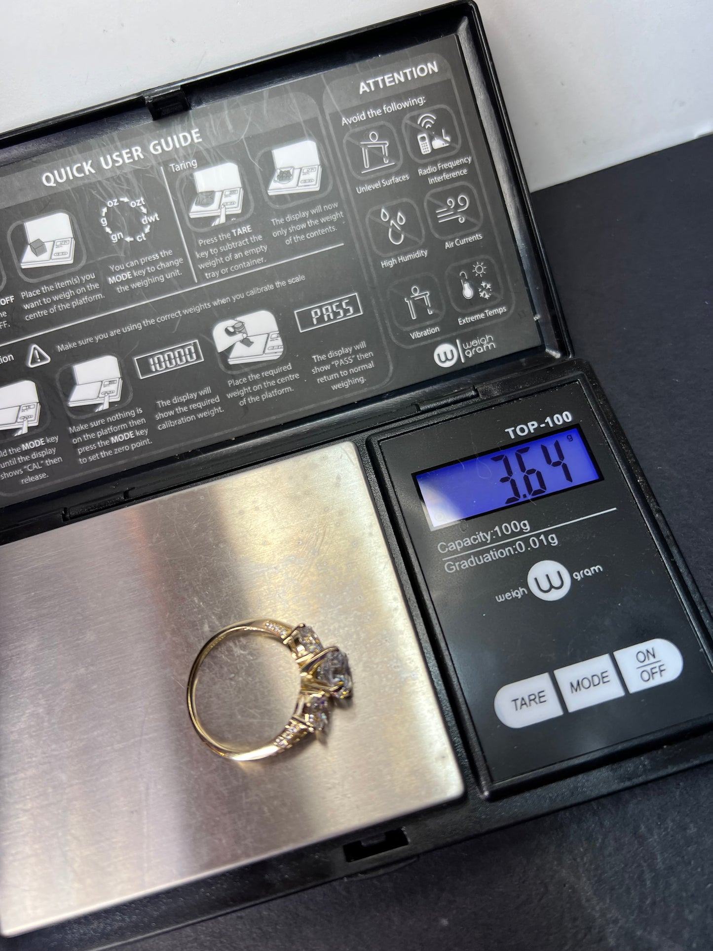 10k gold CZ past present and future ring size 9