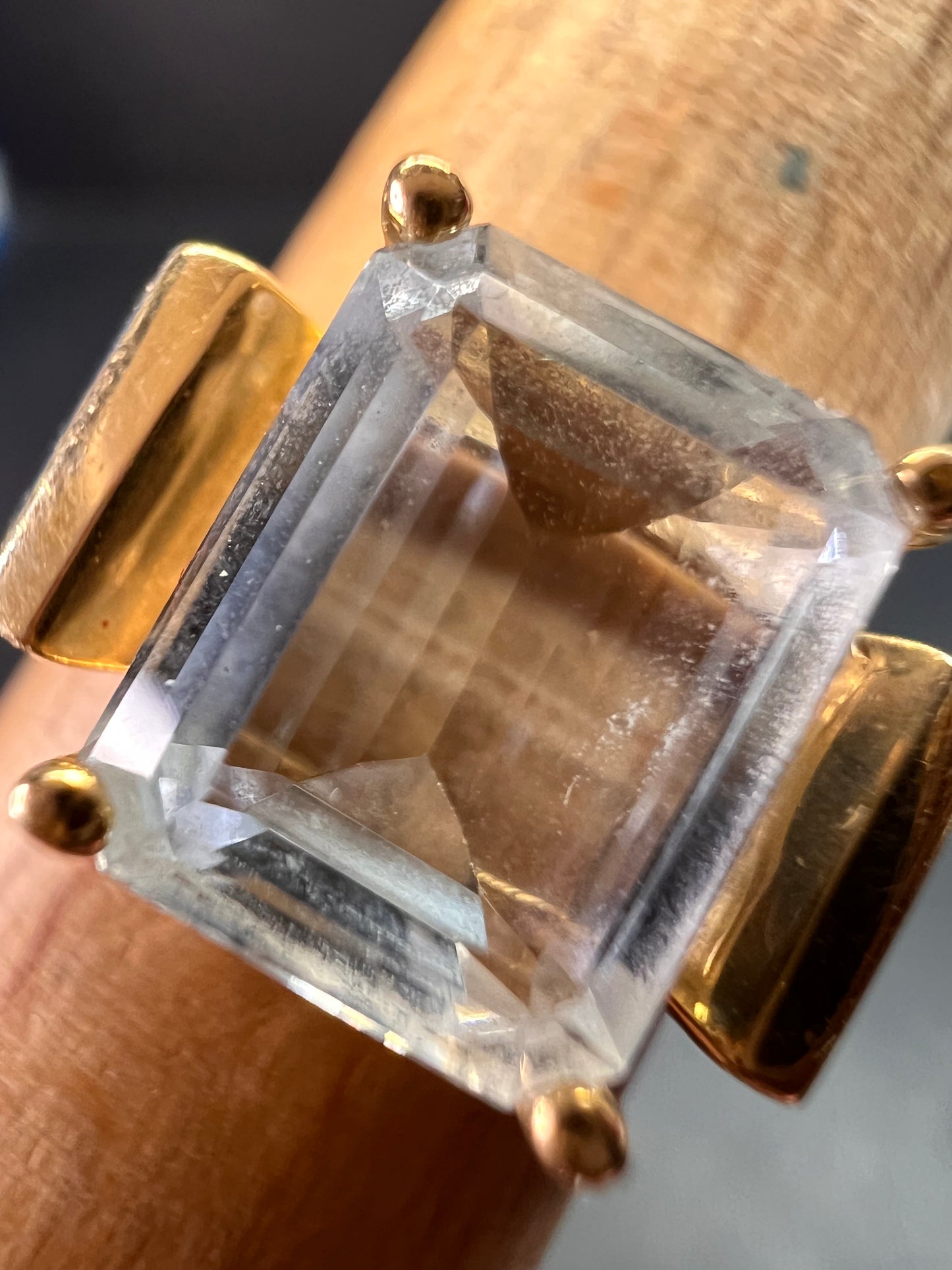 14K Yellow Gold Emerald-Cut Aquamarine Ring – Vintage Modernist Style, Size 7