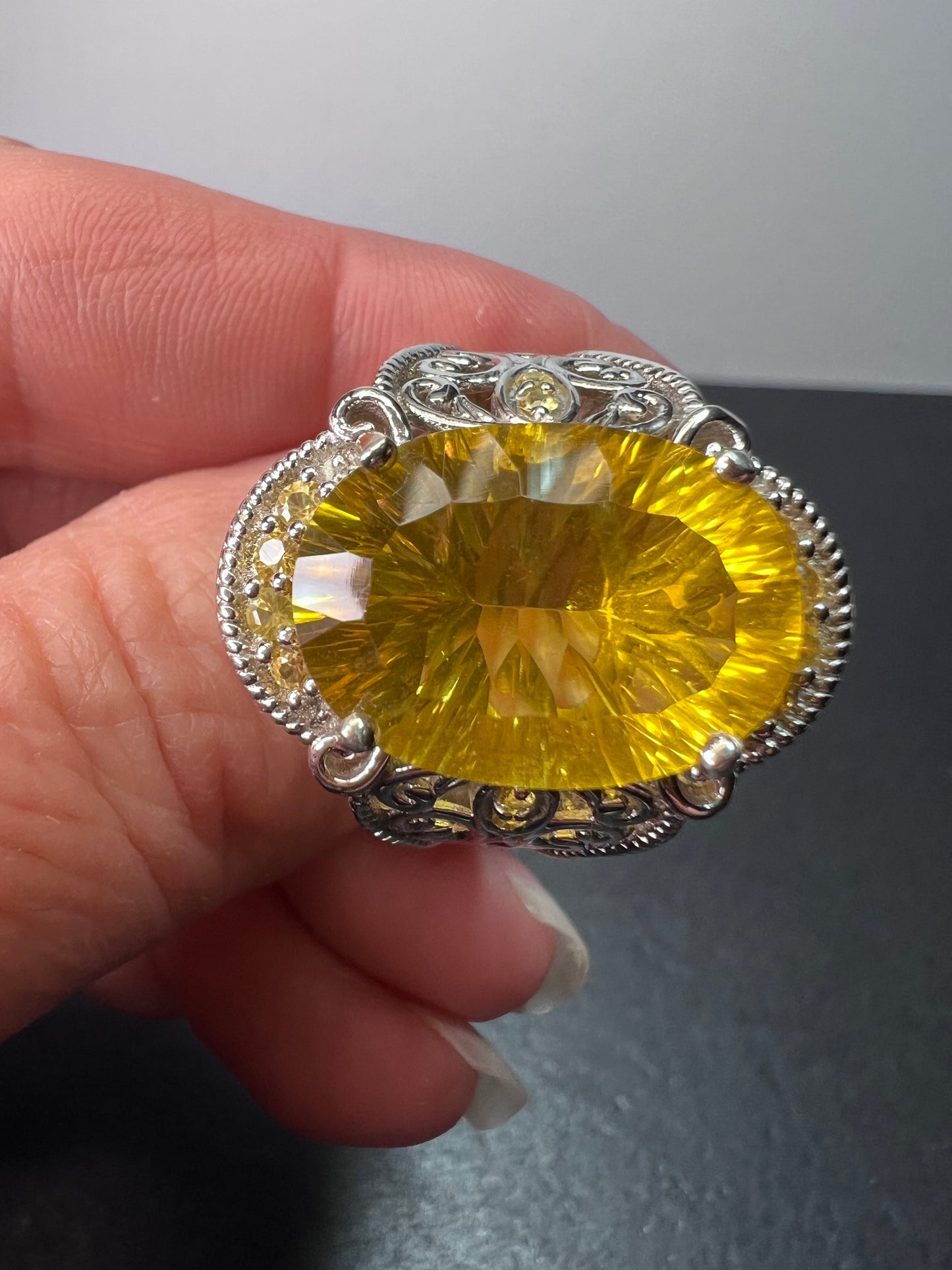 Big yellow topaz sterling silver ring size 9