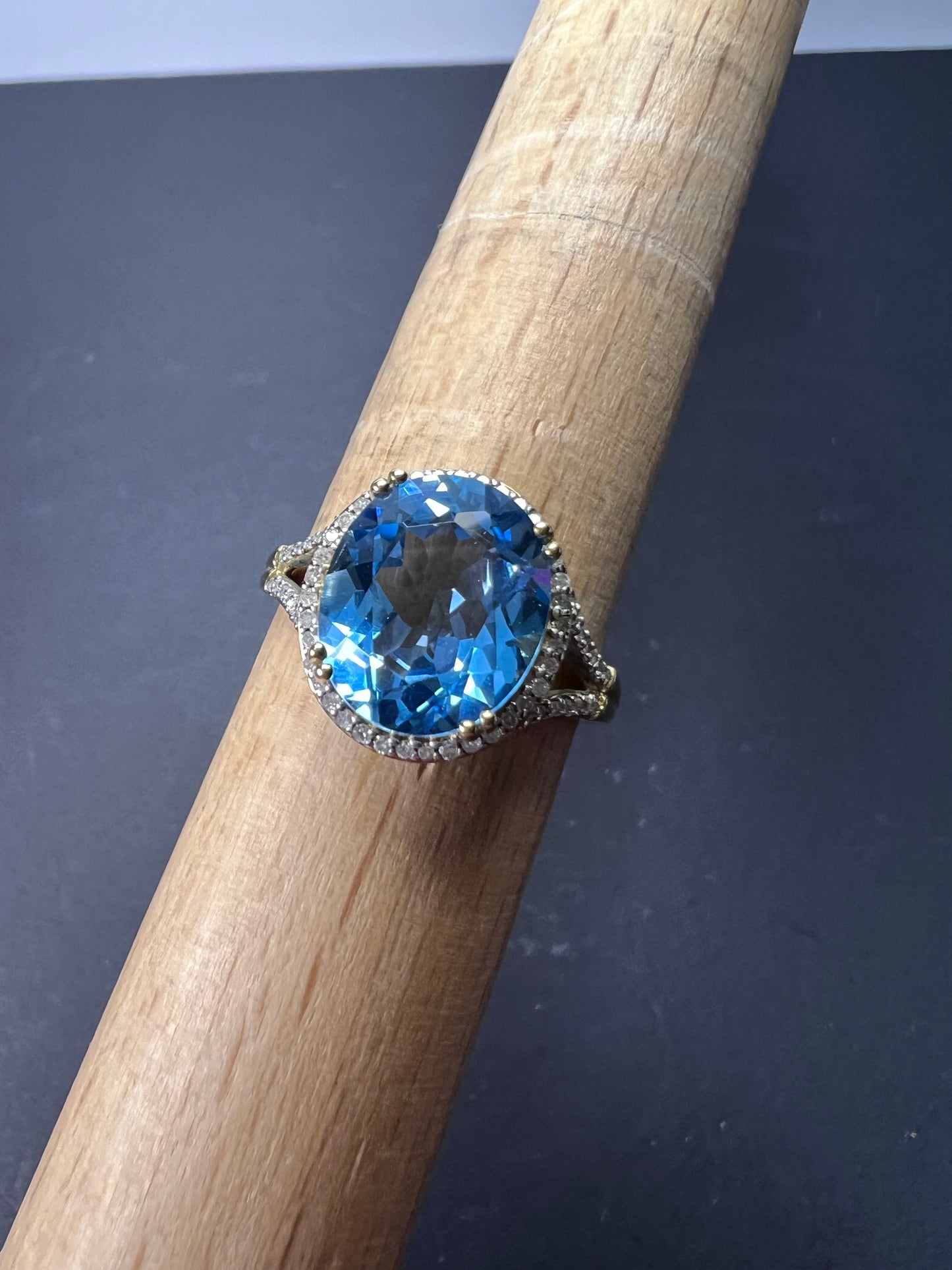 Swiss blue topaz and diamond 10k gold halo ring size 9