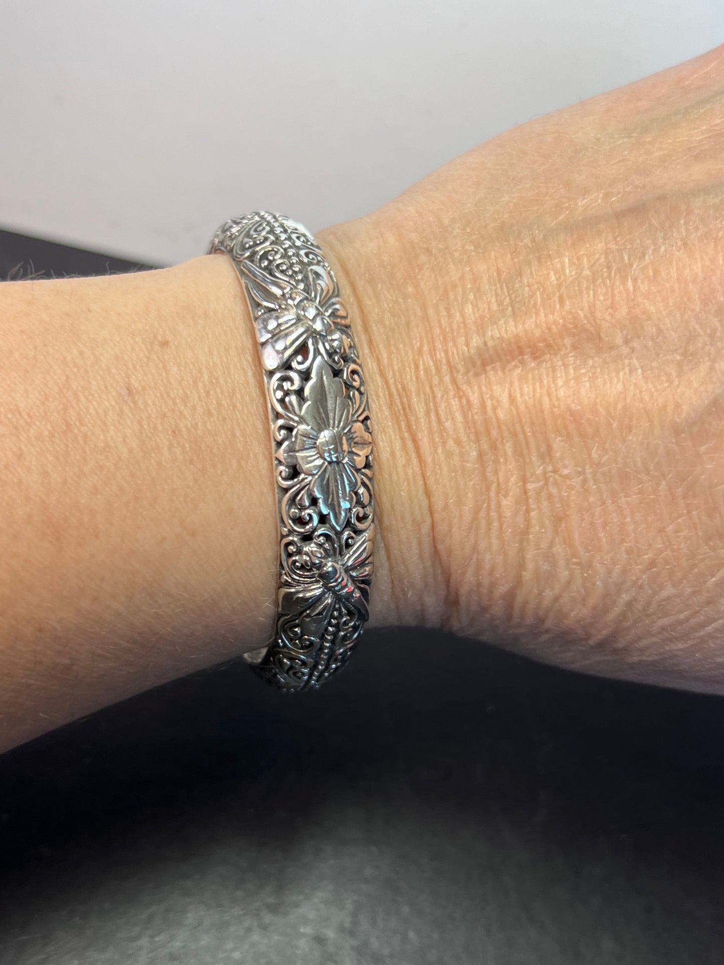 Bali Sterling silver dragonfly flower bangle bracelet