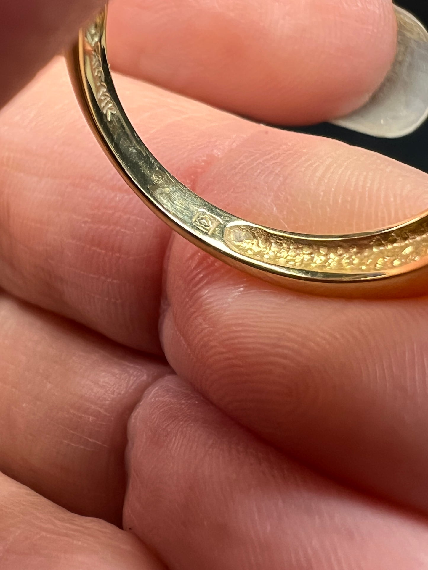 Vintage Ross-Simons 14K Yellow Gold Trillion Cut Amethyst Three-Stone Ring – Modernist Design, Size 7