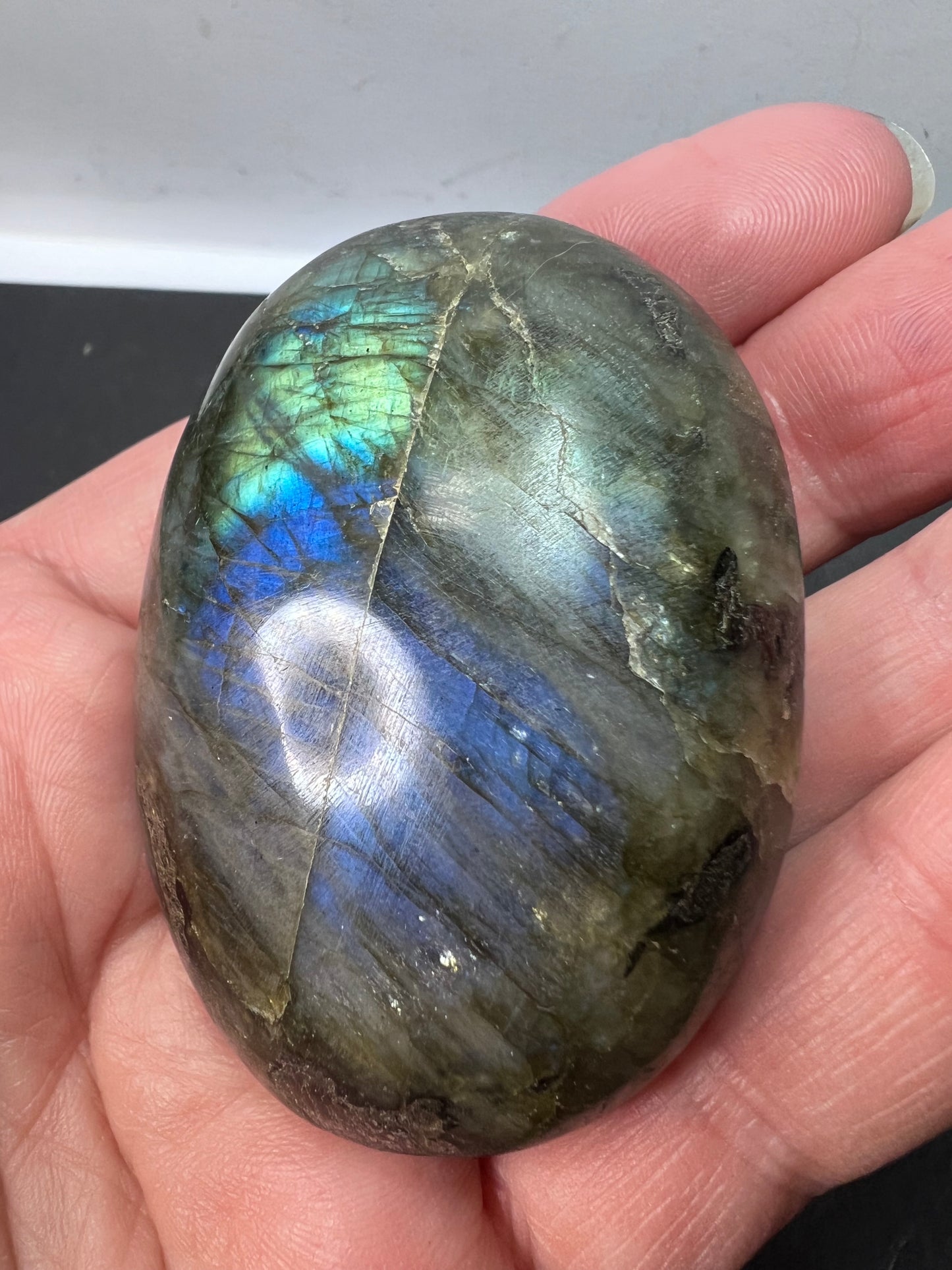 Labradorite palm stone