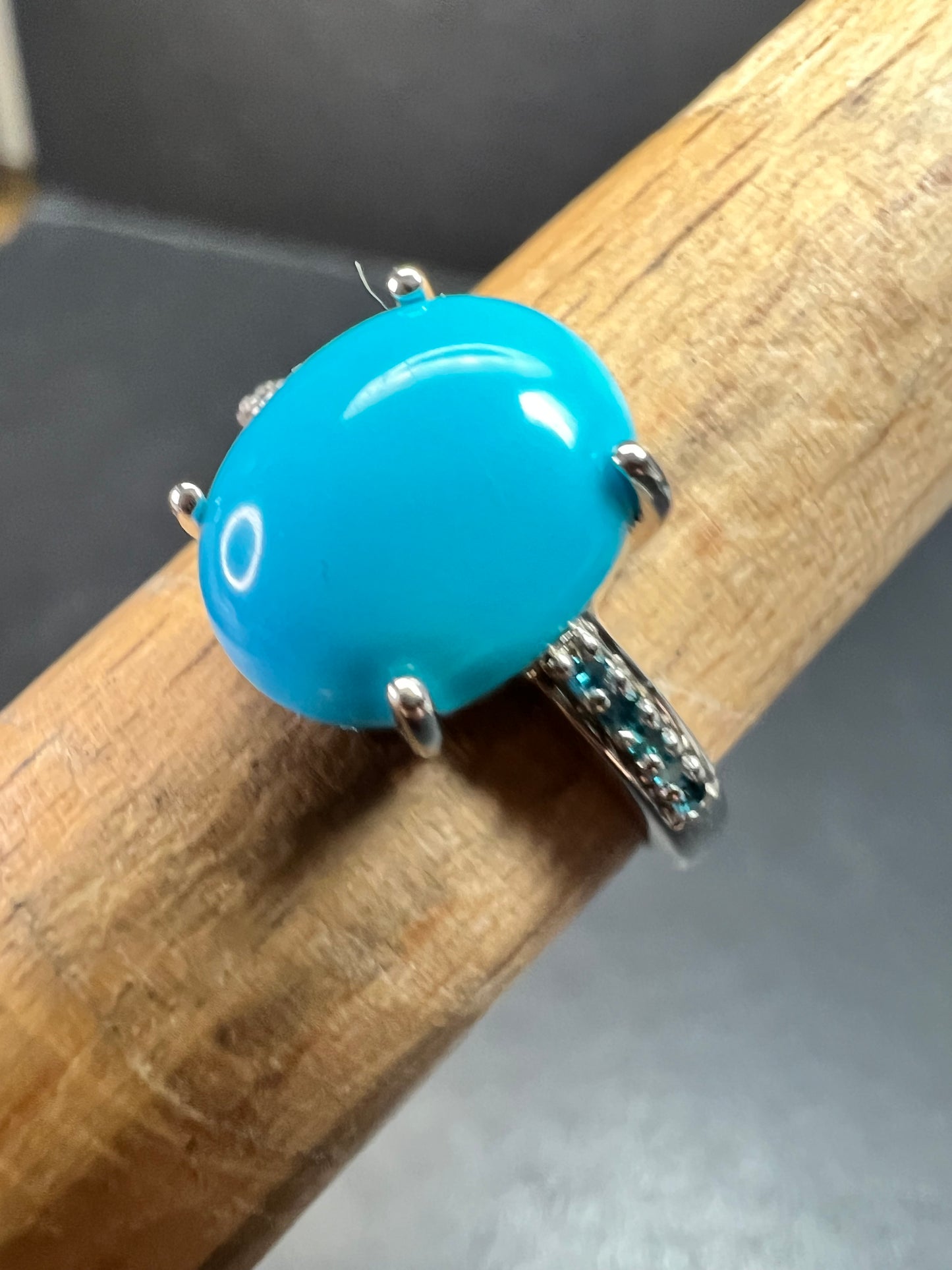 Sterling Silver Turquoise Ring with Blue Diamond Accents Size 6