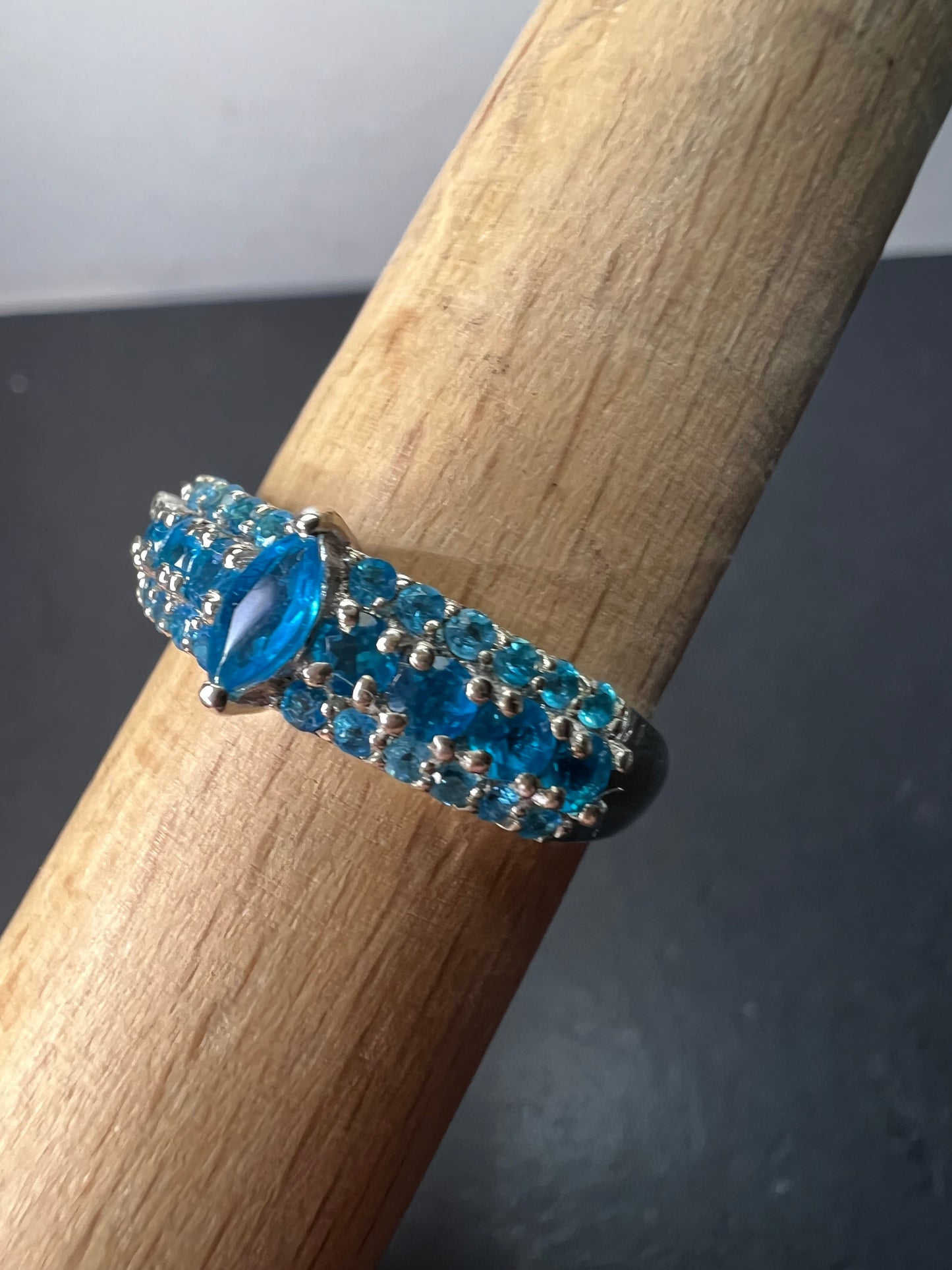 Neon blue apatite sterling silver ring size 9