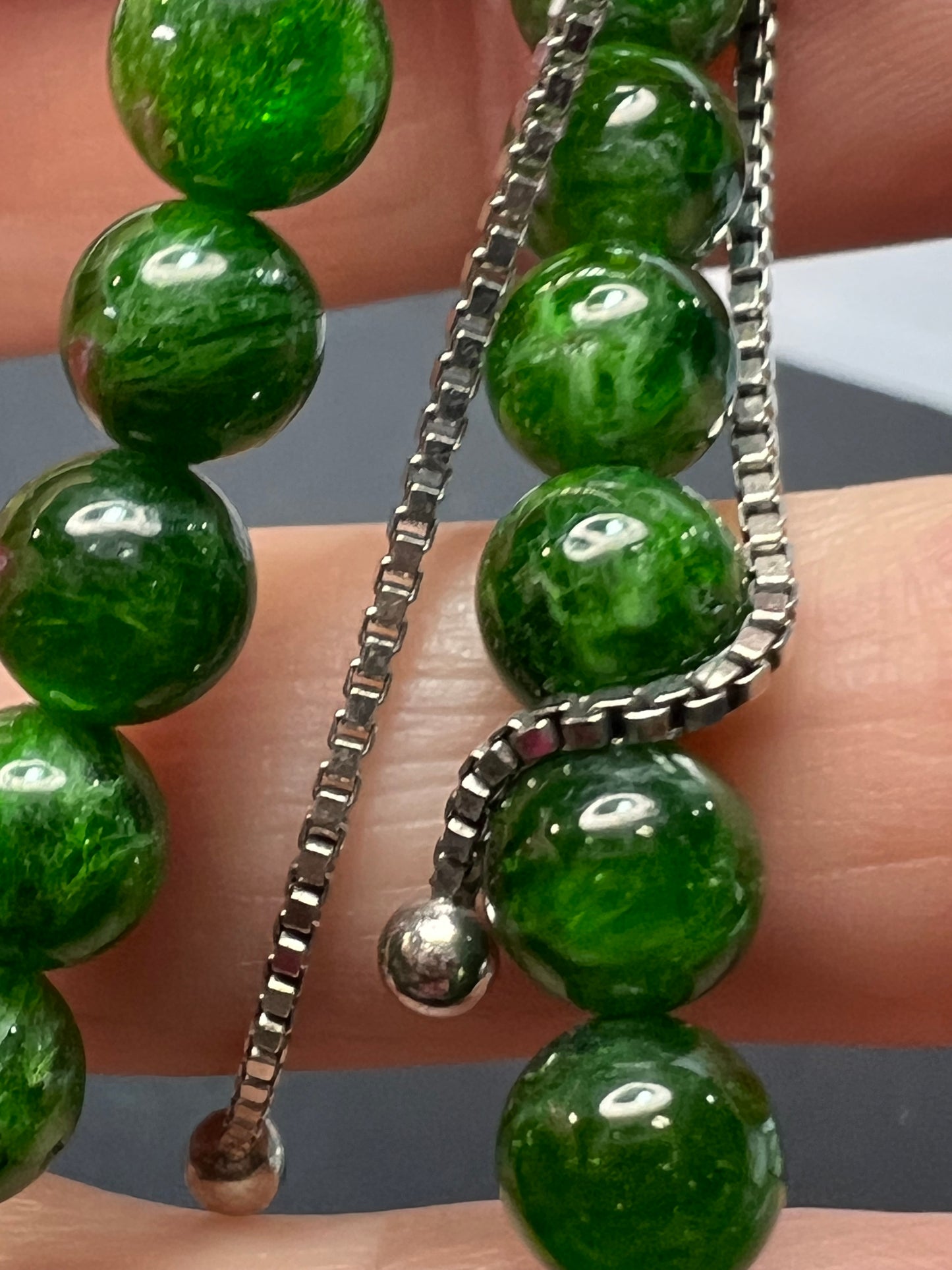 Russian green chrome diopside graduated beaded bolo sterling silver necklace