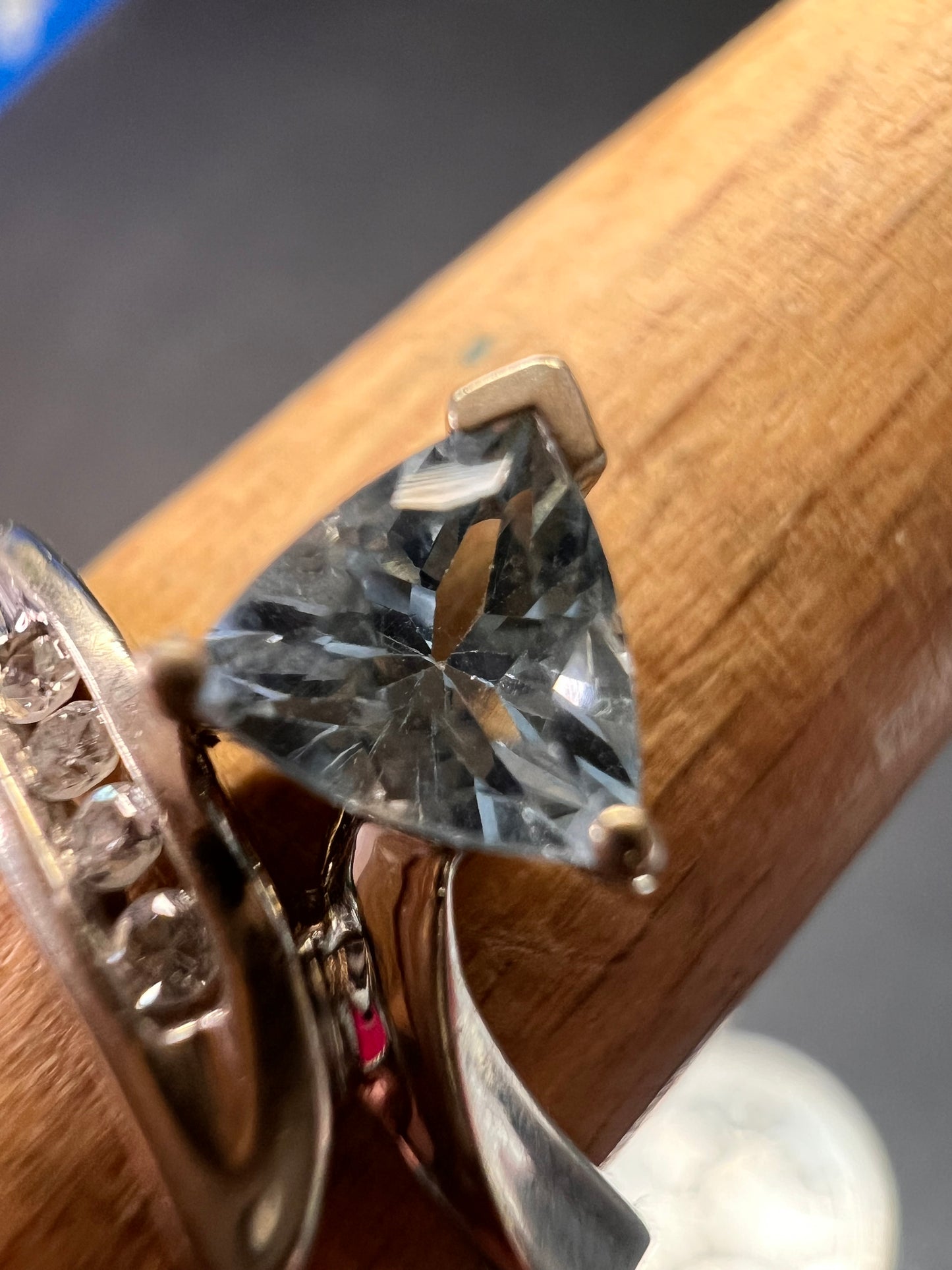 14k white gold Samuel Aaron trillion cut aquamarine and diamond ring size 6.5