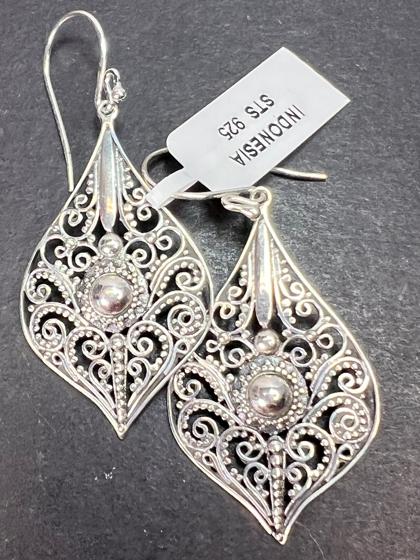 Bali sterling silver ornate dangle earrings