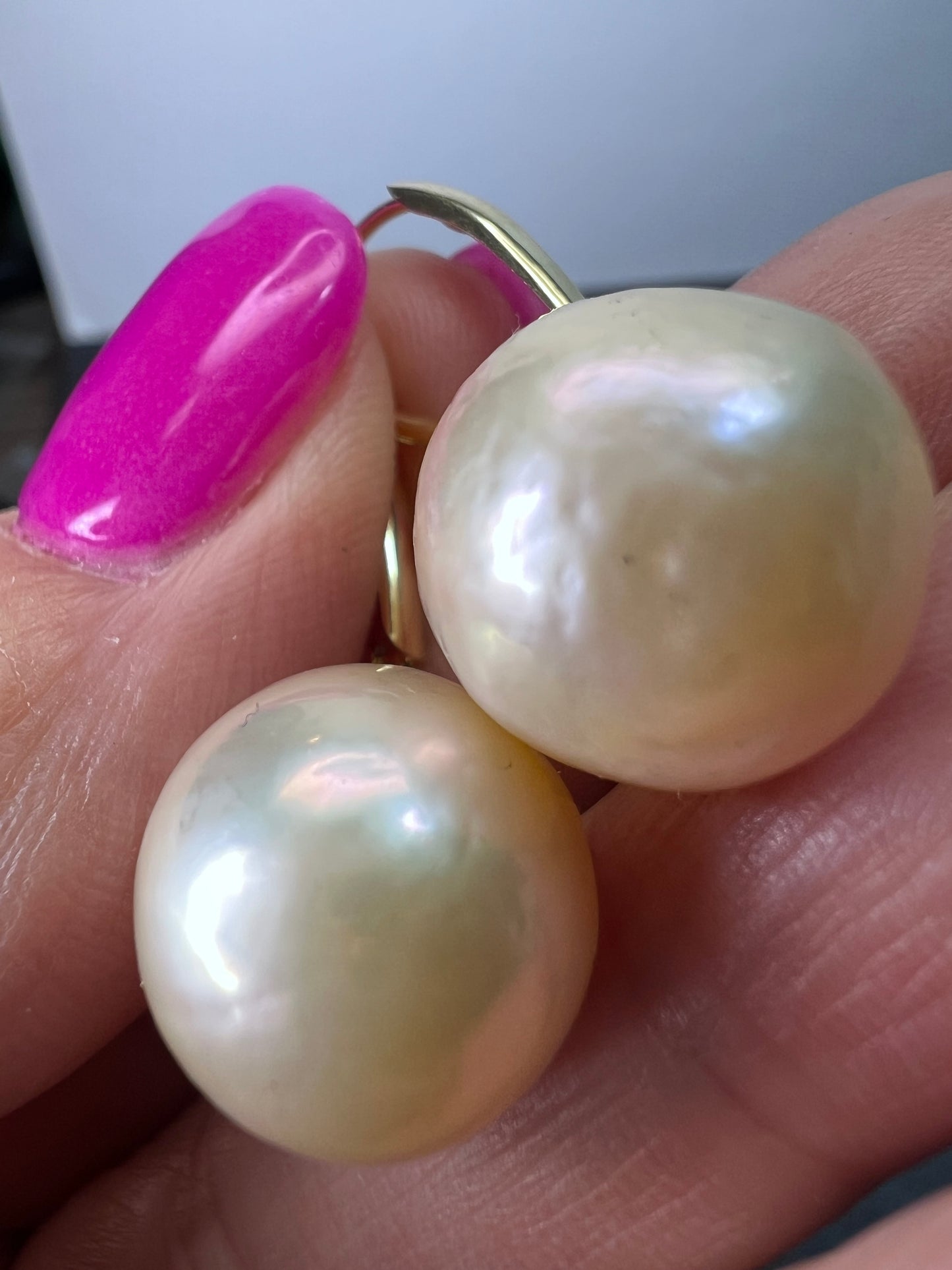 14k gold lever back pearl earrings