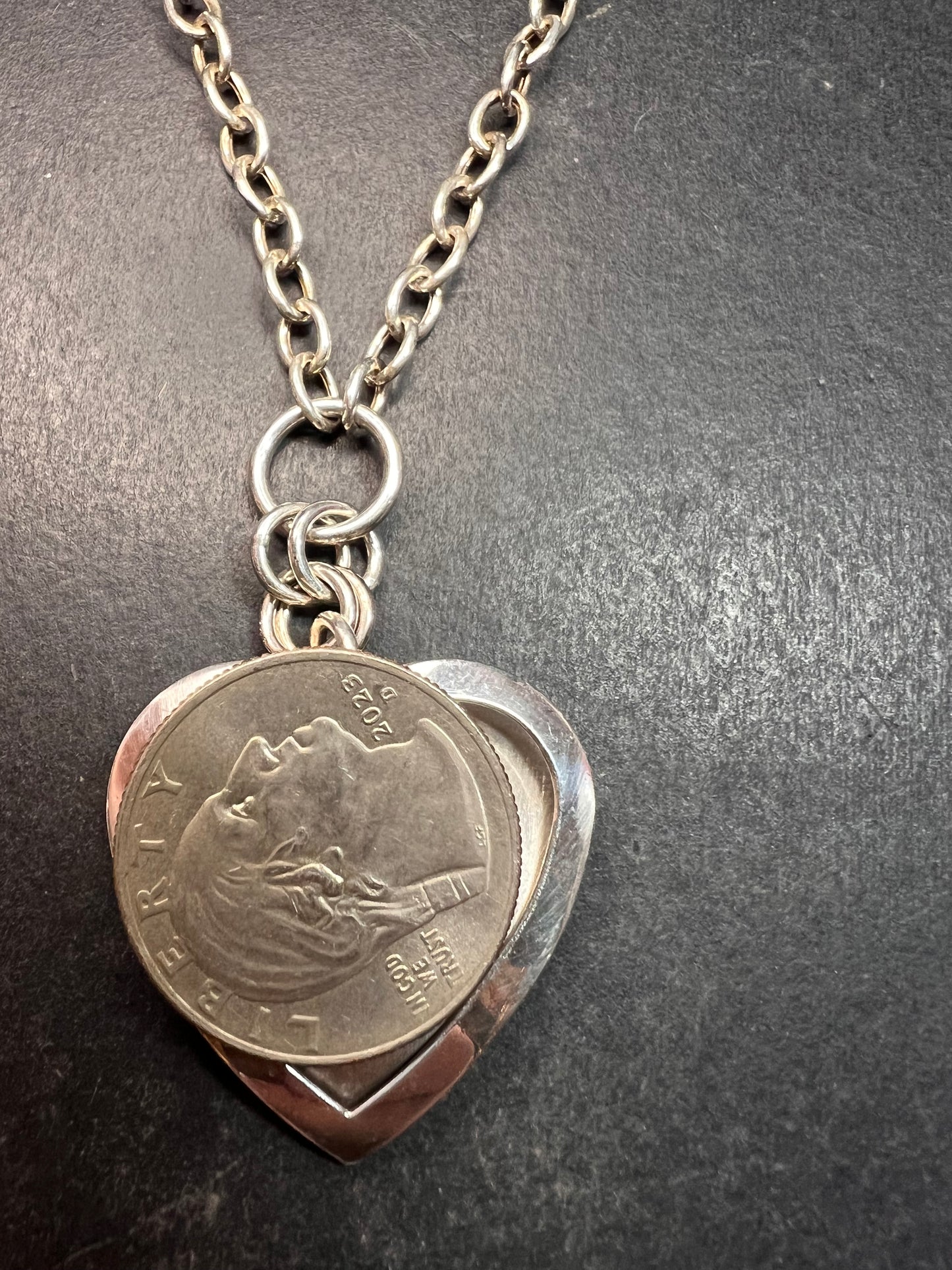 Vintage sterling silver heart framed pendant and chain necklace