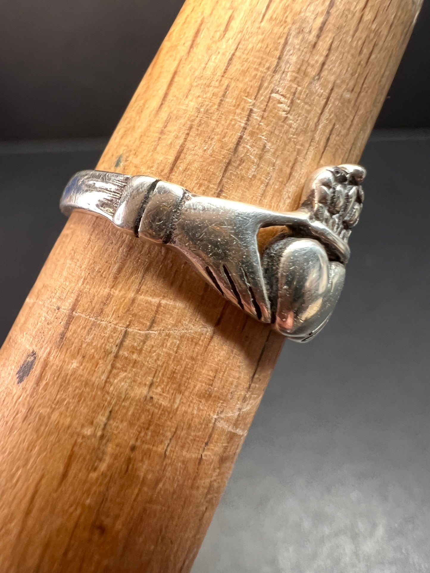 Vintage claddagh sterling silver ring size 6