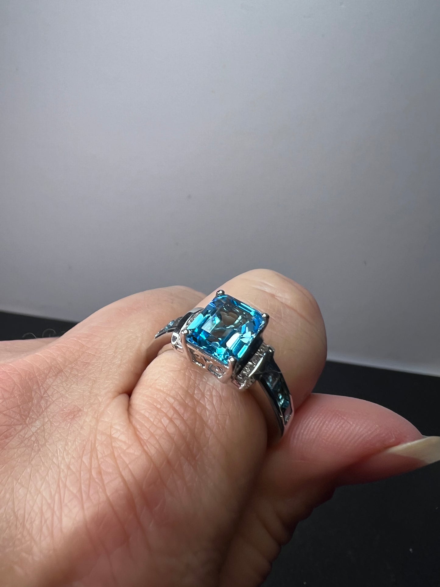 Blue and white topaz sterling silver ring size 9