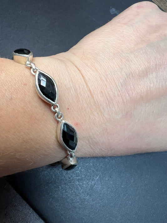 NEW Black onyx sterling silver 8 inch bracelet