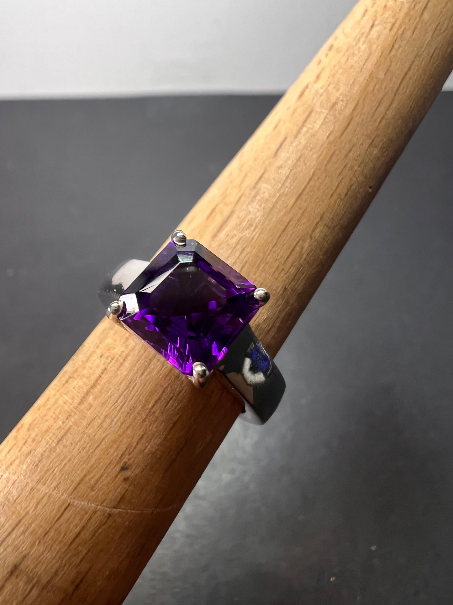 Asscher cut Moroccan amethyst solitaire ring in platinum over sterling silver size 5 *NEW*