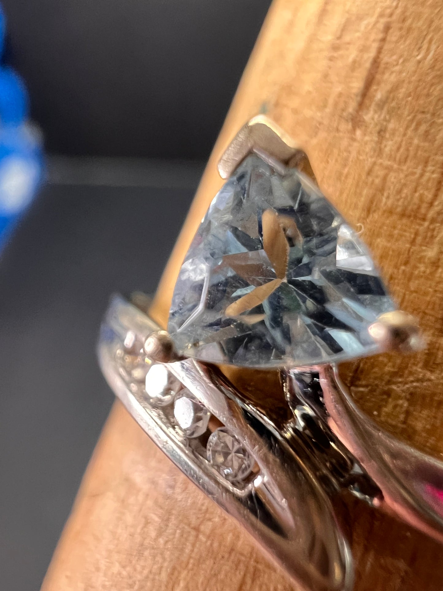 14k white gold Samuel Aaron trillion cut aquamarine and diamond ring size 6.5