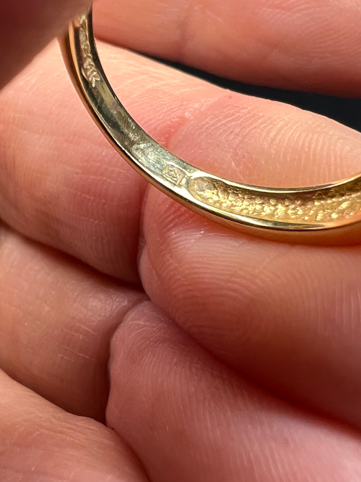 Vintage Ross-Simons 14K Yellow Gold Trillion Cut Amethyst Three-Stone Ring – Modernist Design, Size 7