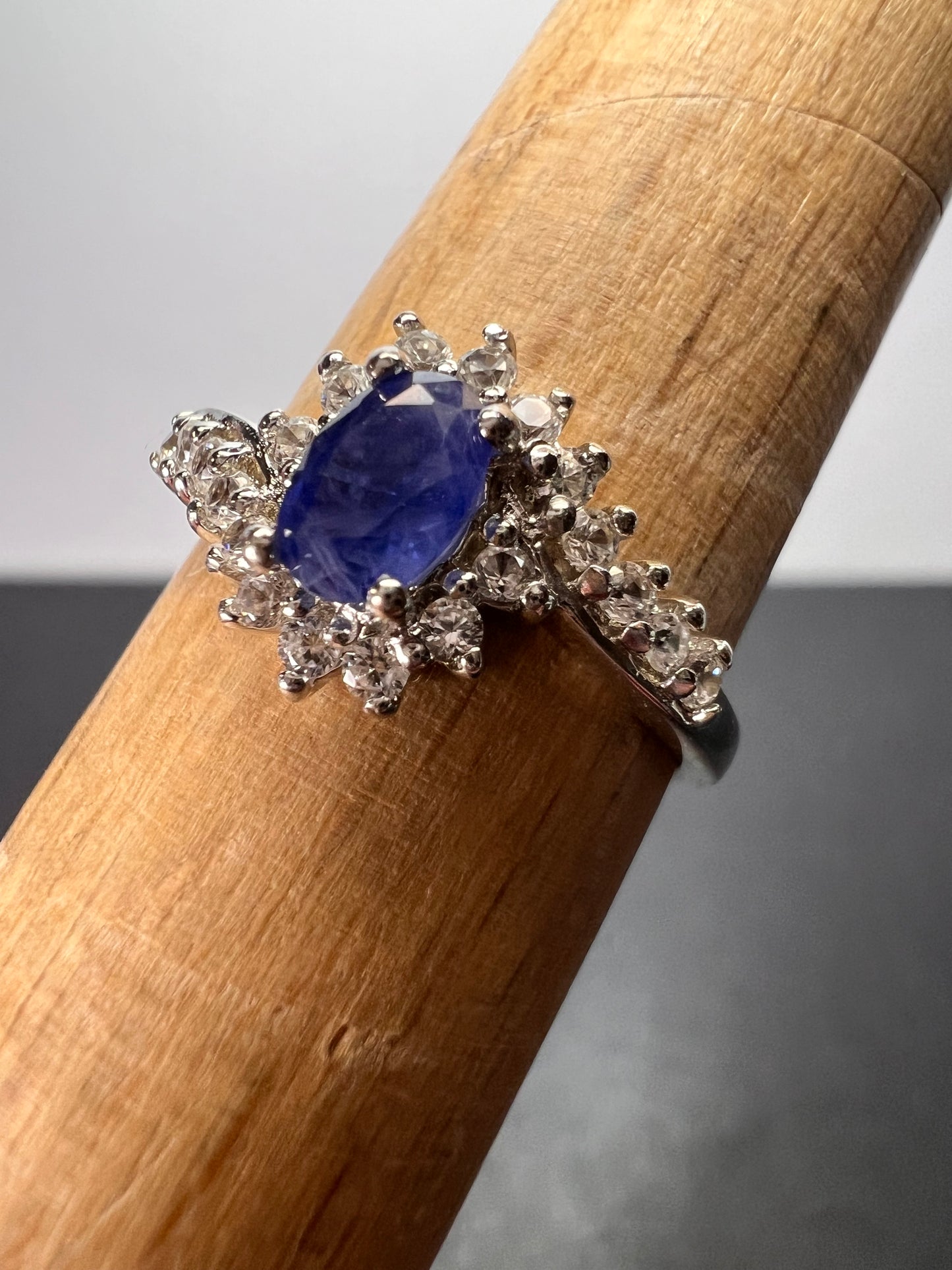 Blue sapphire and zircon ring in platinum over sterling silver size 7 *NEW*