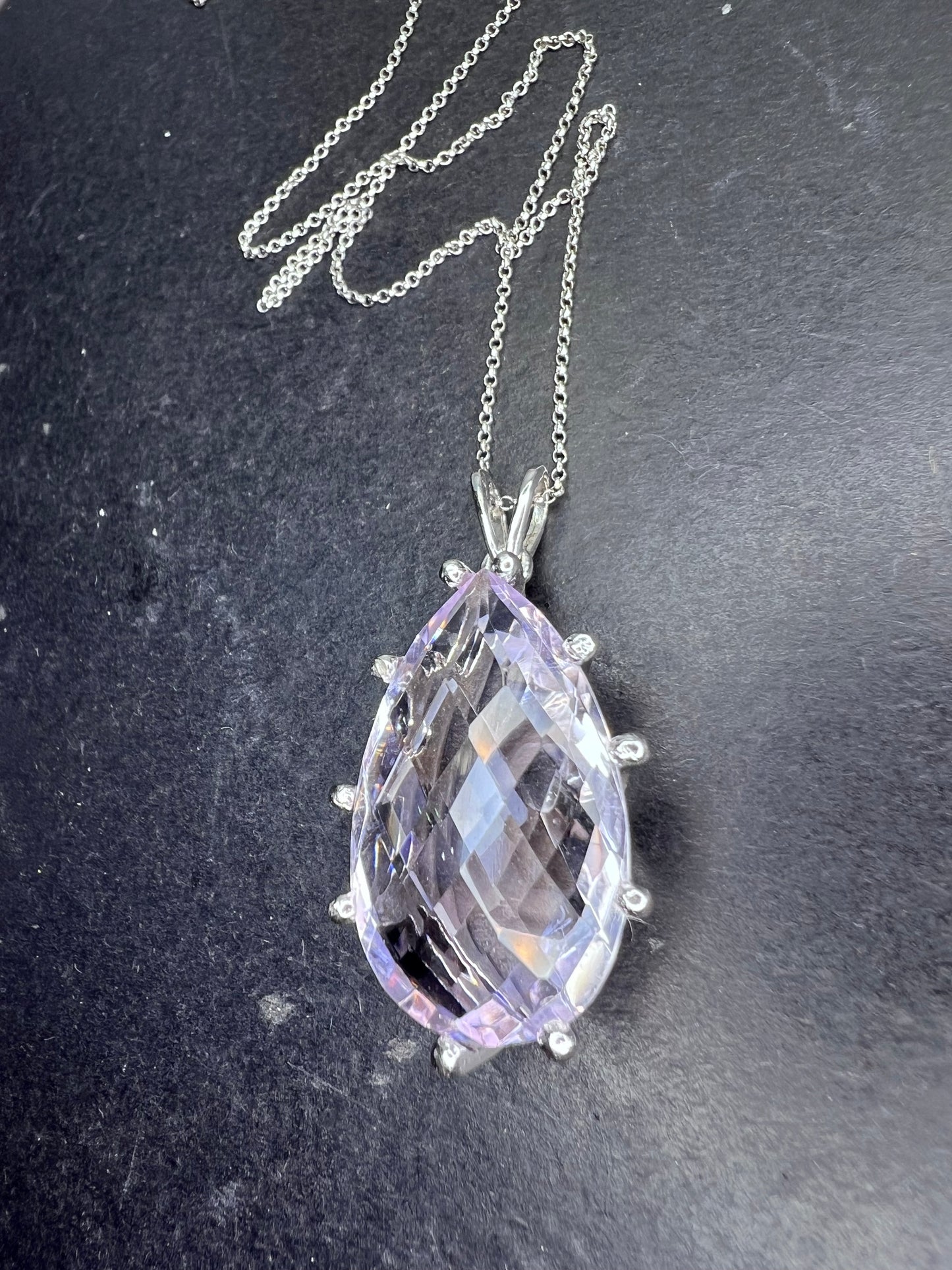 Rose de France amethyst teardrop pendant necklace in sterling silver 17.00 ctw