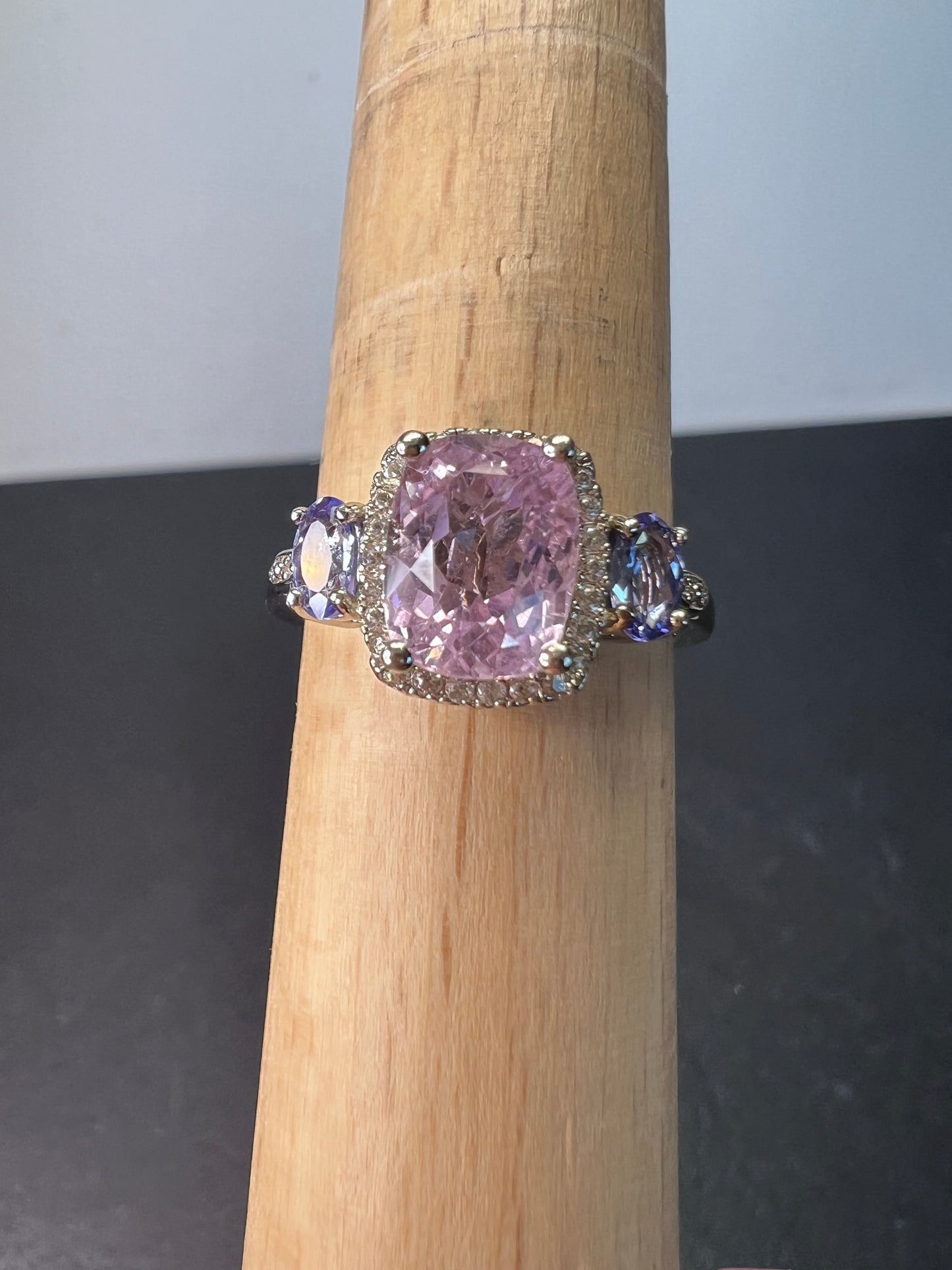 Kunzite, tanzanite and zircon halo ring size 9