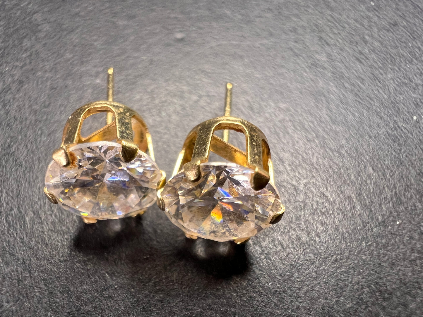 14k Yellow Gold 8.5mm CZ Stud Earrings Pre Owned With Replacement Backs