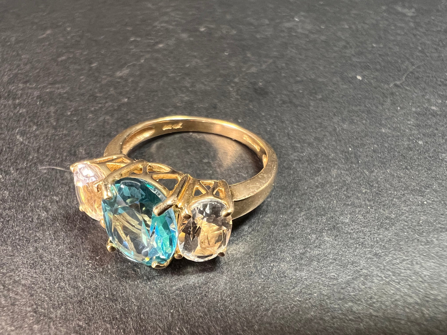 Vintage 10K Yellow Gold Blue Topaz & White Topaz Three-Stone Ring – Size 7
