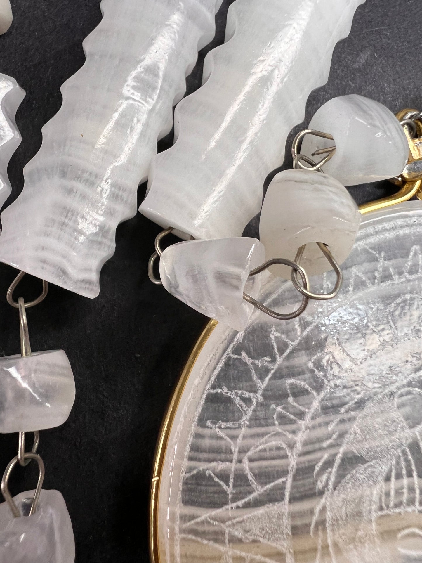 Vintage white onyx Aztec sundial 24 inch pendant necklace