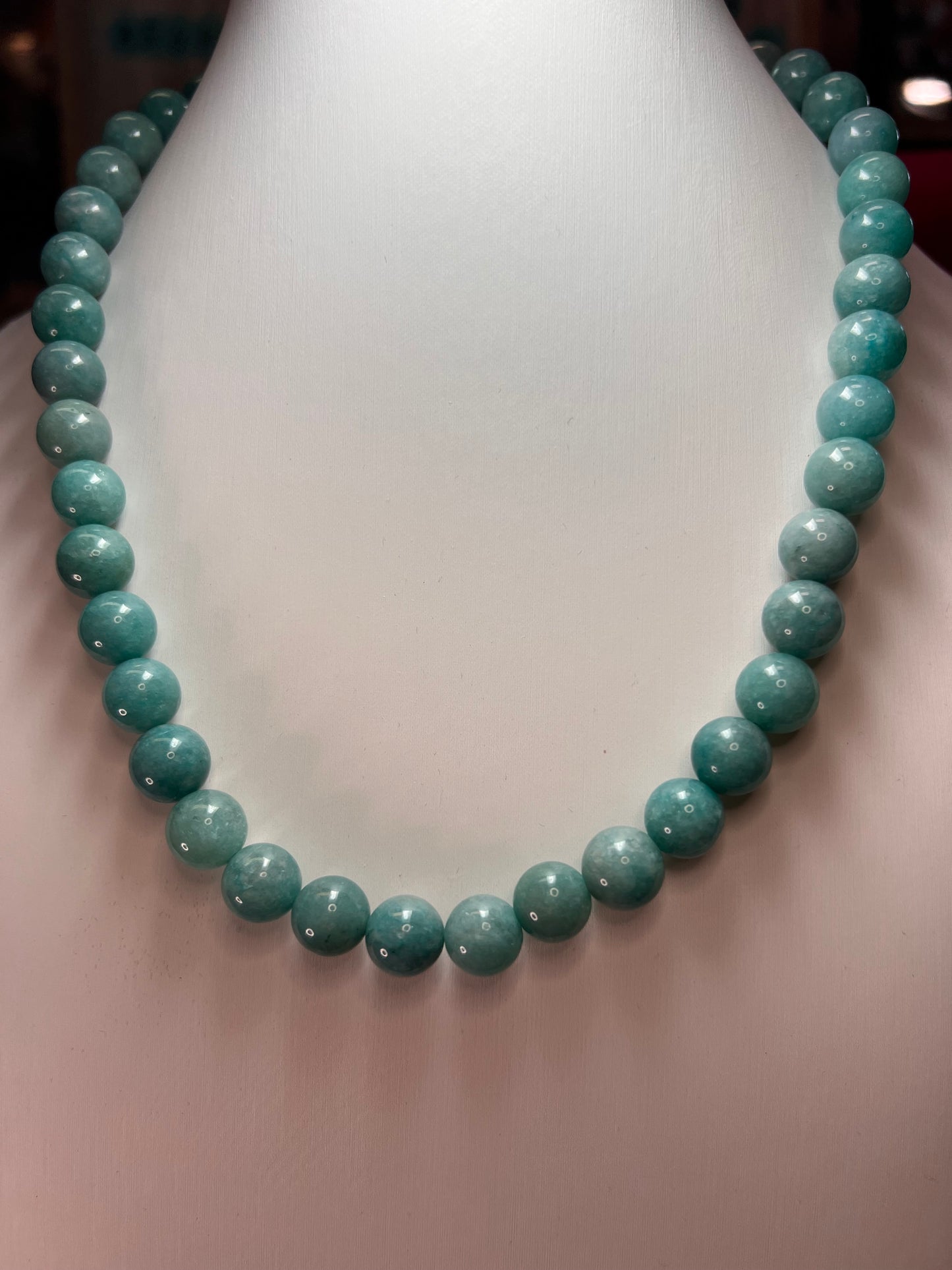 Dyed jadeite beaded 18 inch necklace with sterling silver clasp