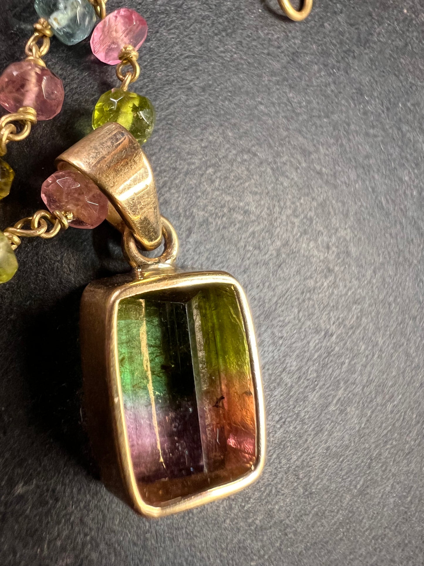 Vintage 14k & 18k gold watermelon tourmaline pendant necklace