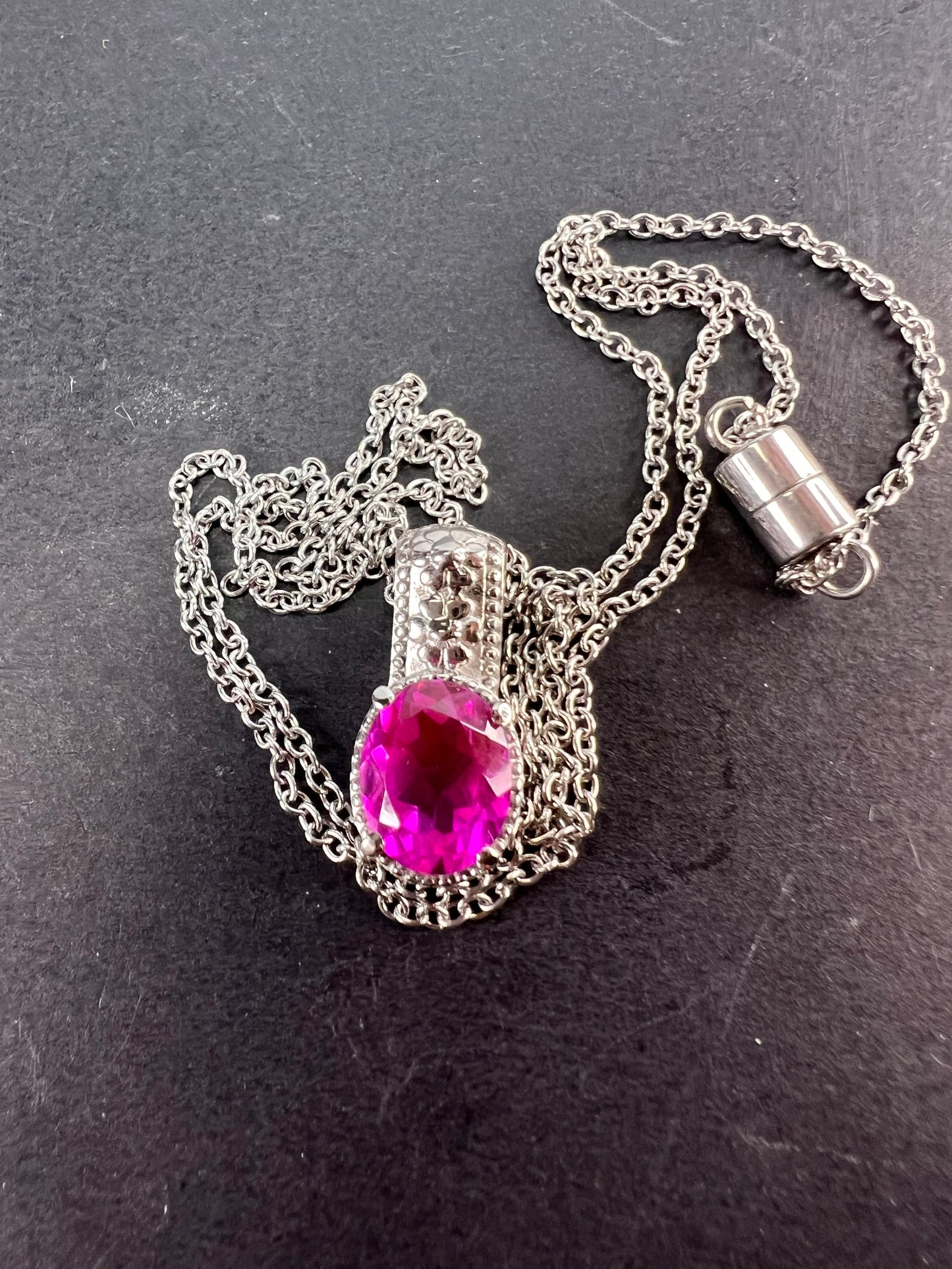 Radiant orchid quartz pendant and chain necklace in stainless steel *NEW*