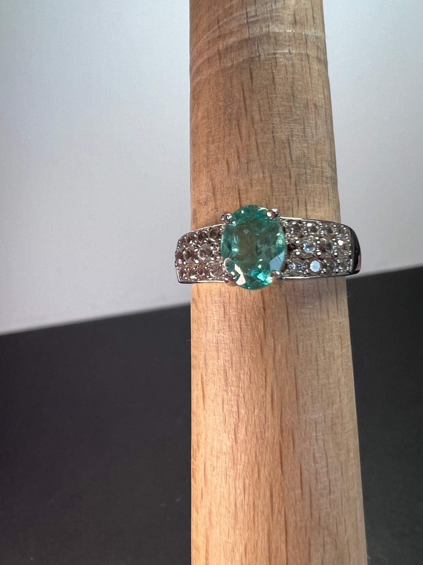 Paraiba apatite and white topaz ring size 9