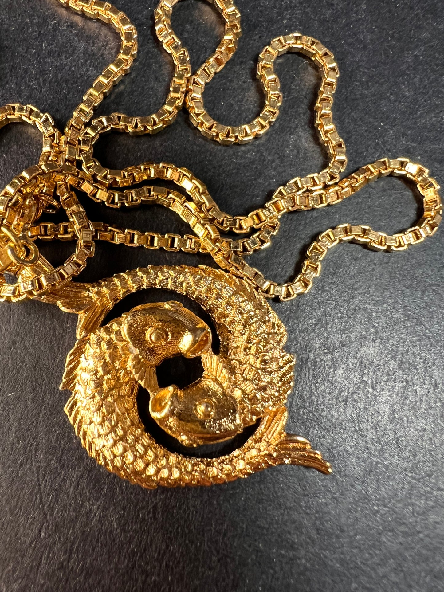 Vintage Monet Pisces Ouroboros Gold Tone Necklace 18 Inch