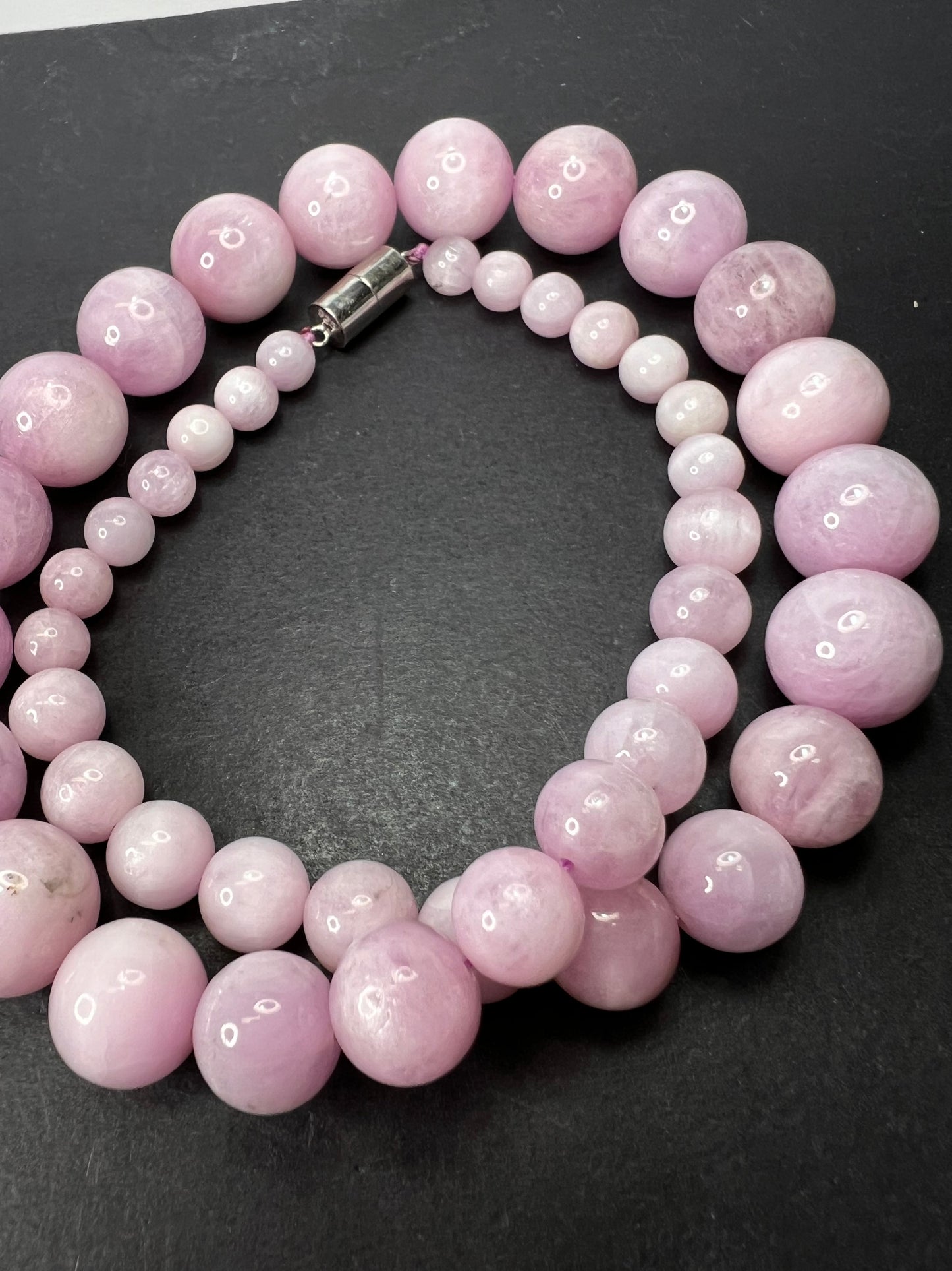 Kunzite graduated beaded 20 inch necklace with 925 magnetic clasp