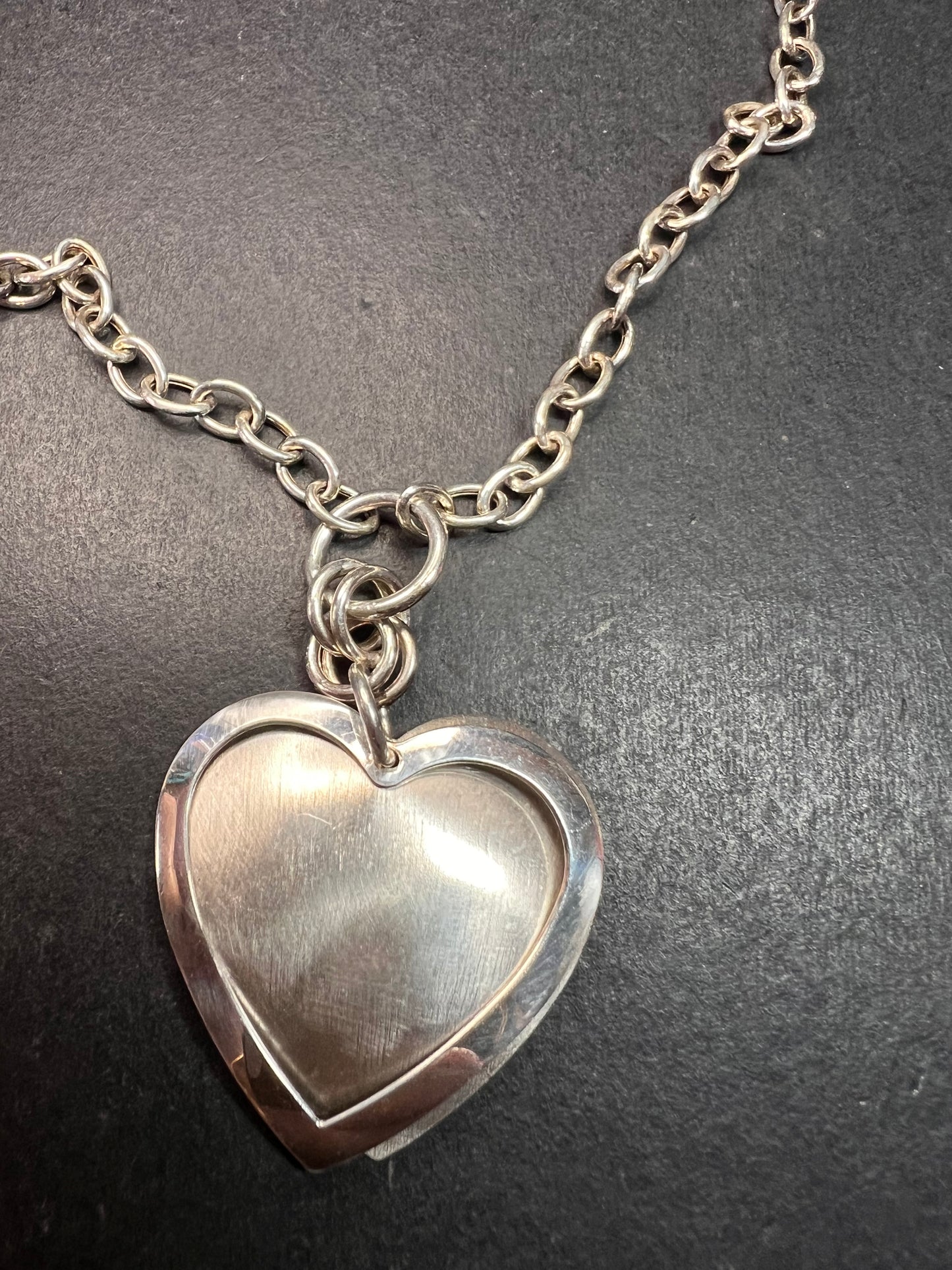 Vintage sterling silver heart framed pendant and chain necklace