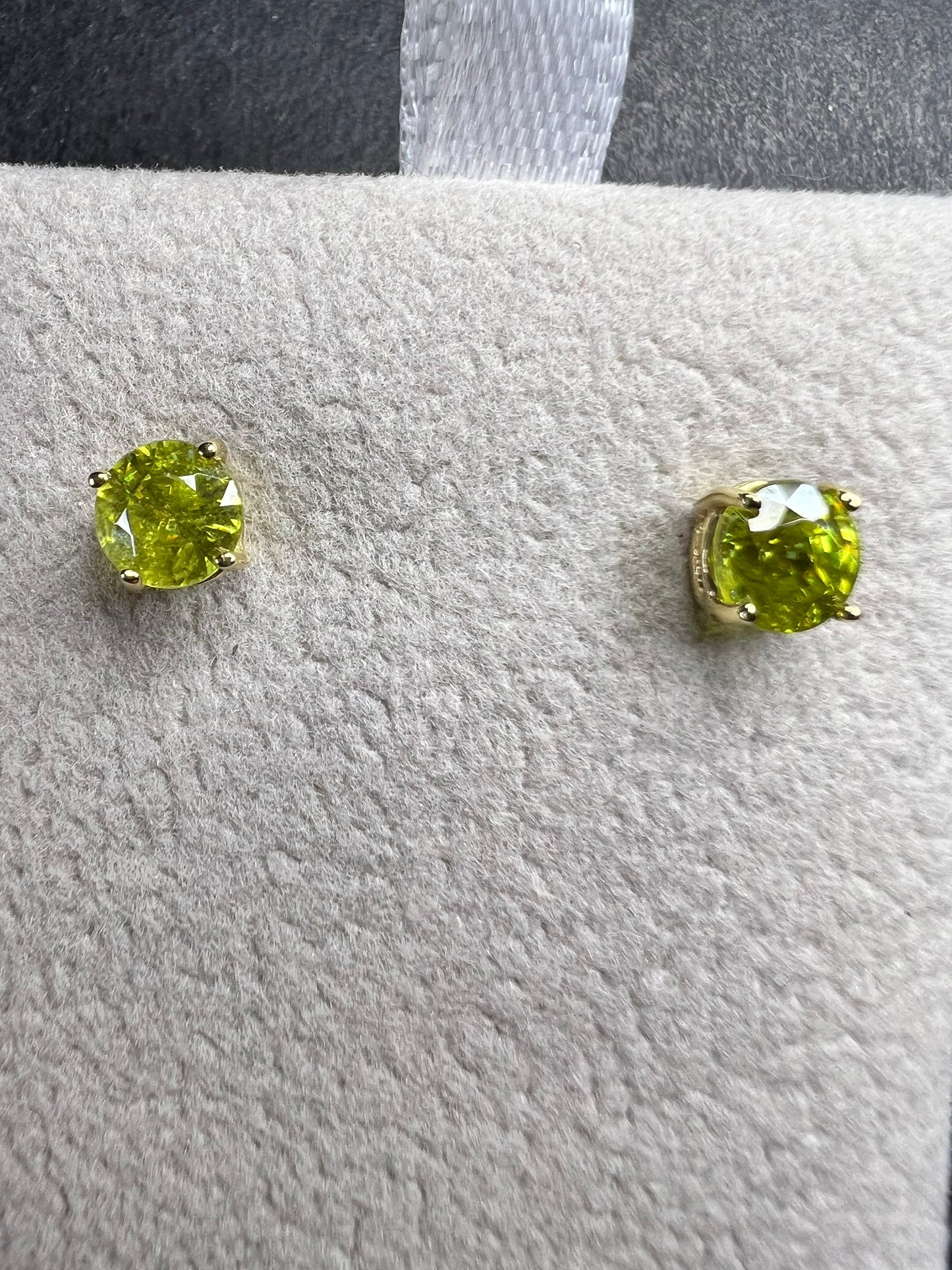 Rare Sphene Titanite Stud Earrings in 14k Yellow Gold